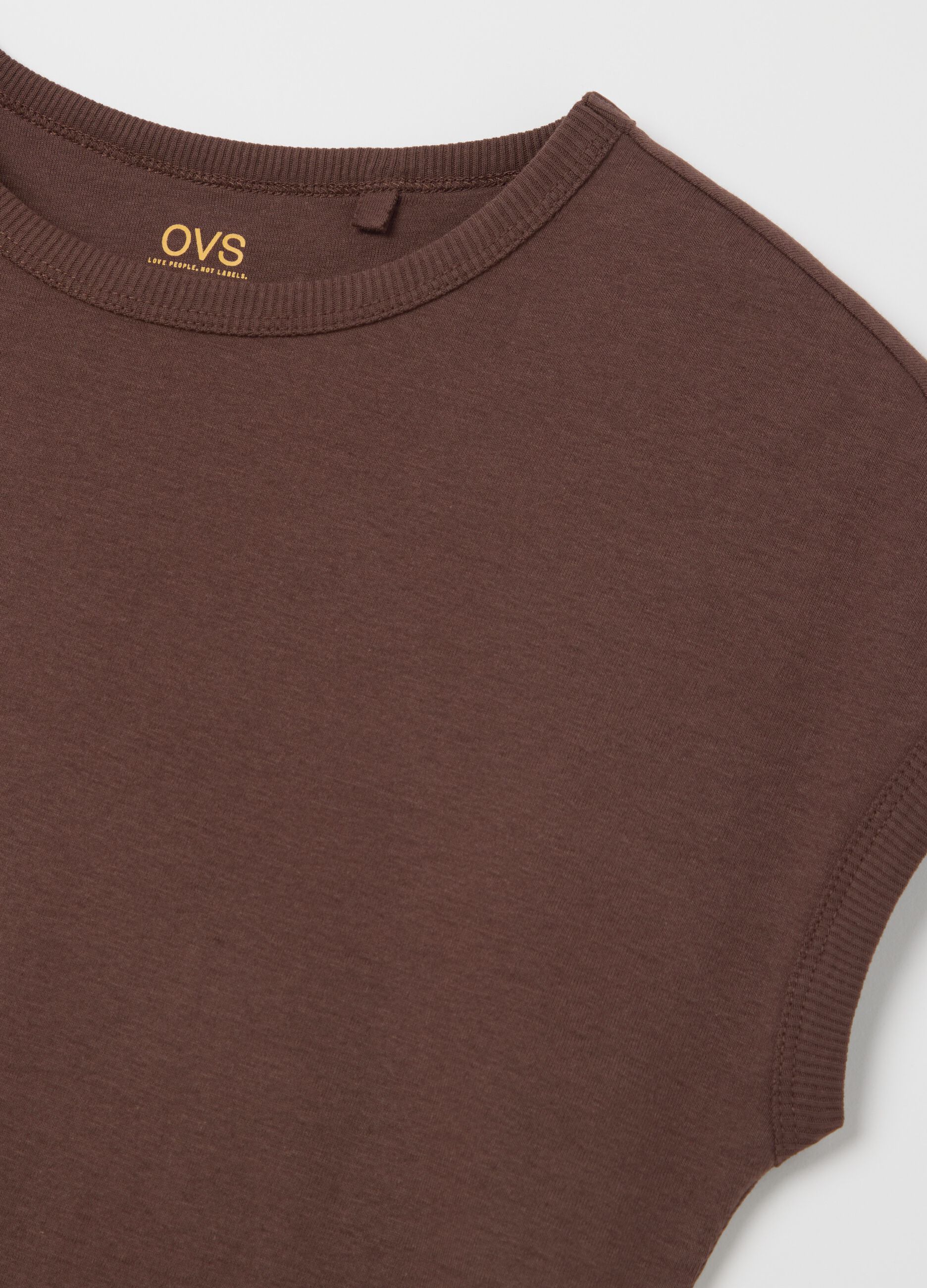 Brown T-shirt with kimono sleeves