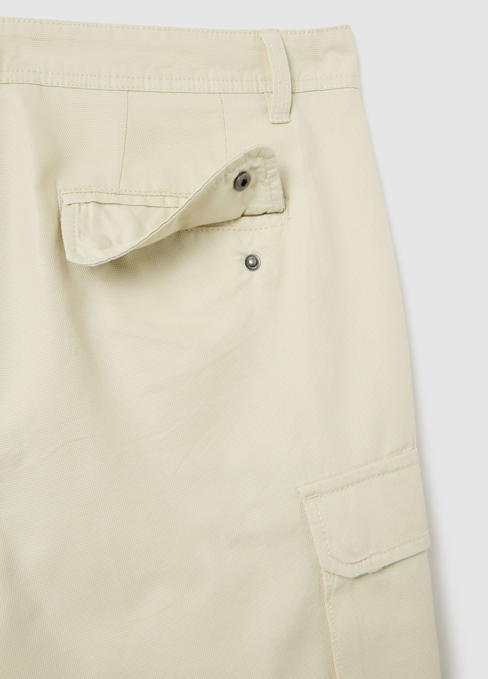 Bermuda da uomo in puro cotone beige regular fit