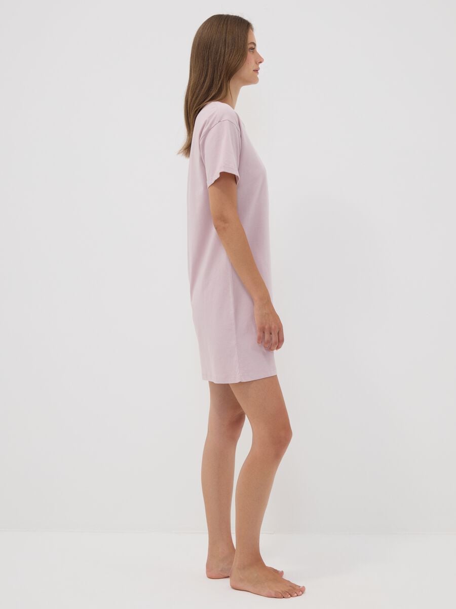 Camicia da notte rosa in puro cotone organico a girocollo con scritte frontali_2