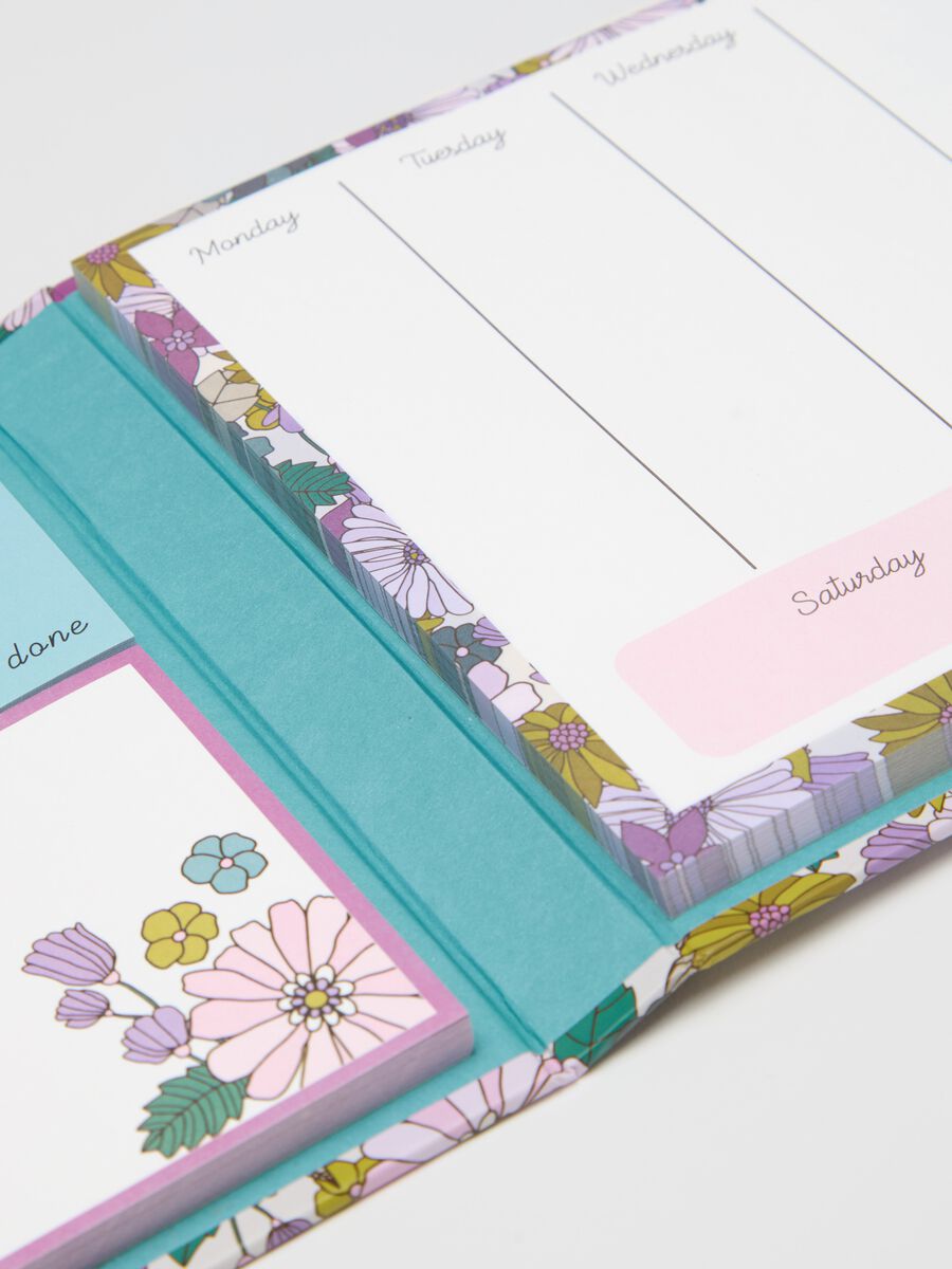 Weekly planner with floral print_2