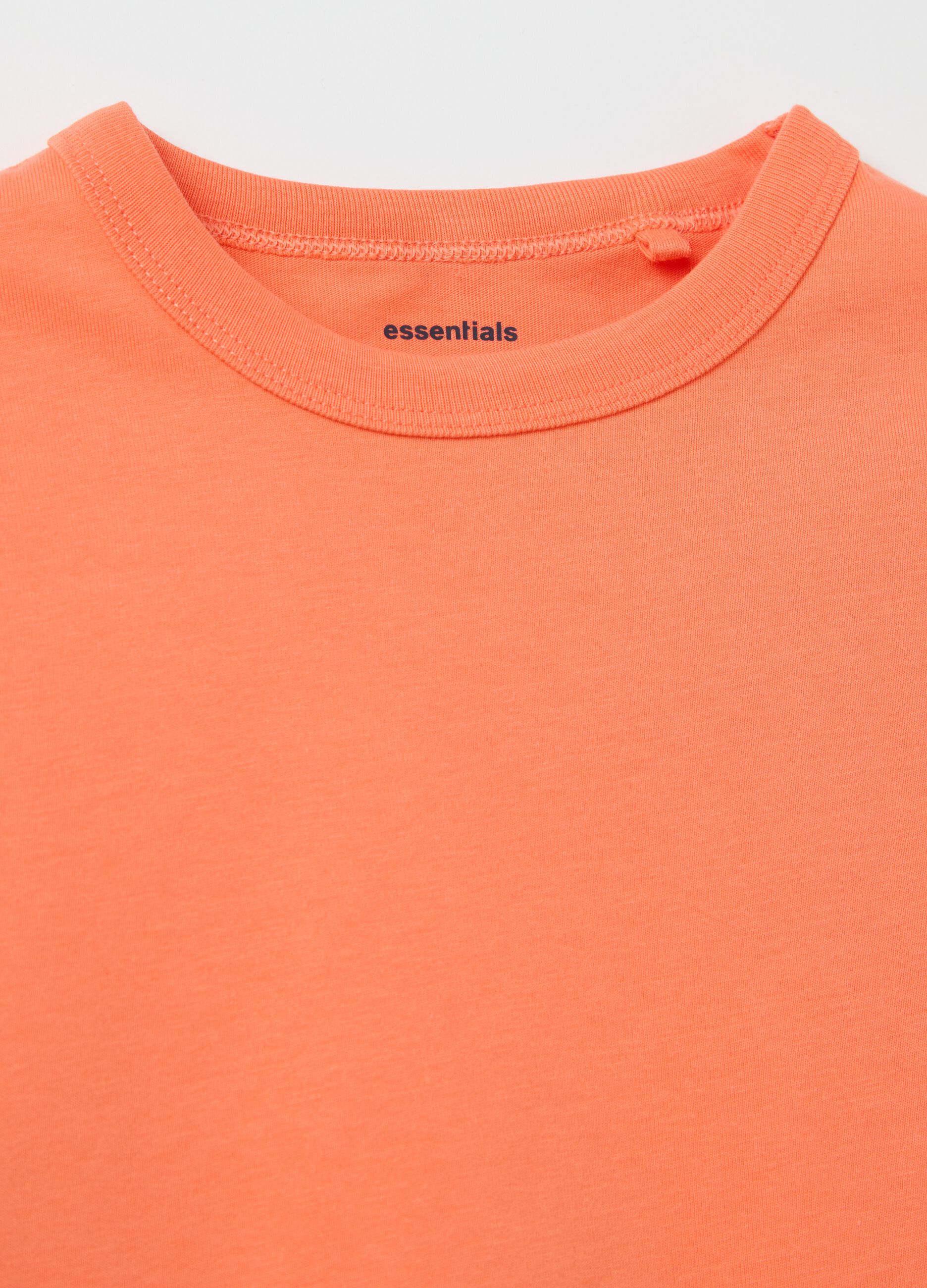 T-shirt in cotone bio con scollo rotondo