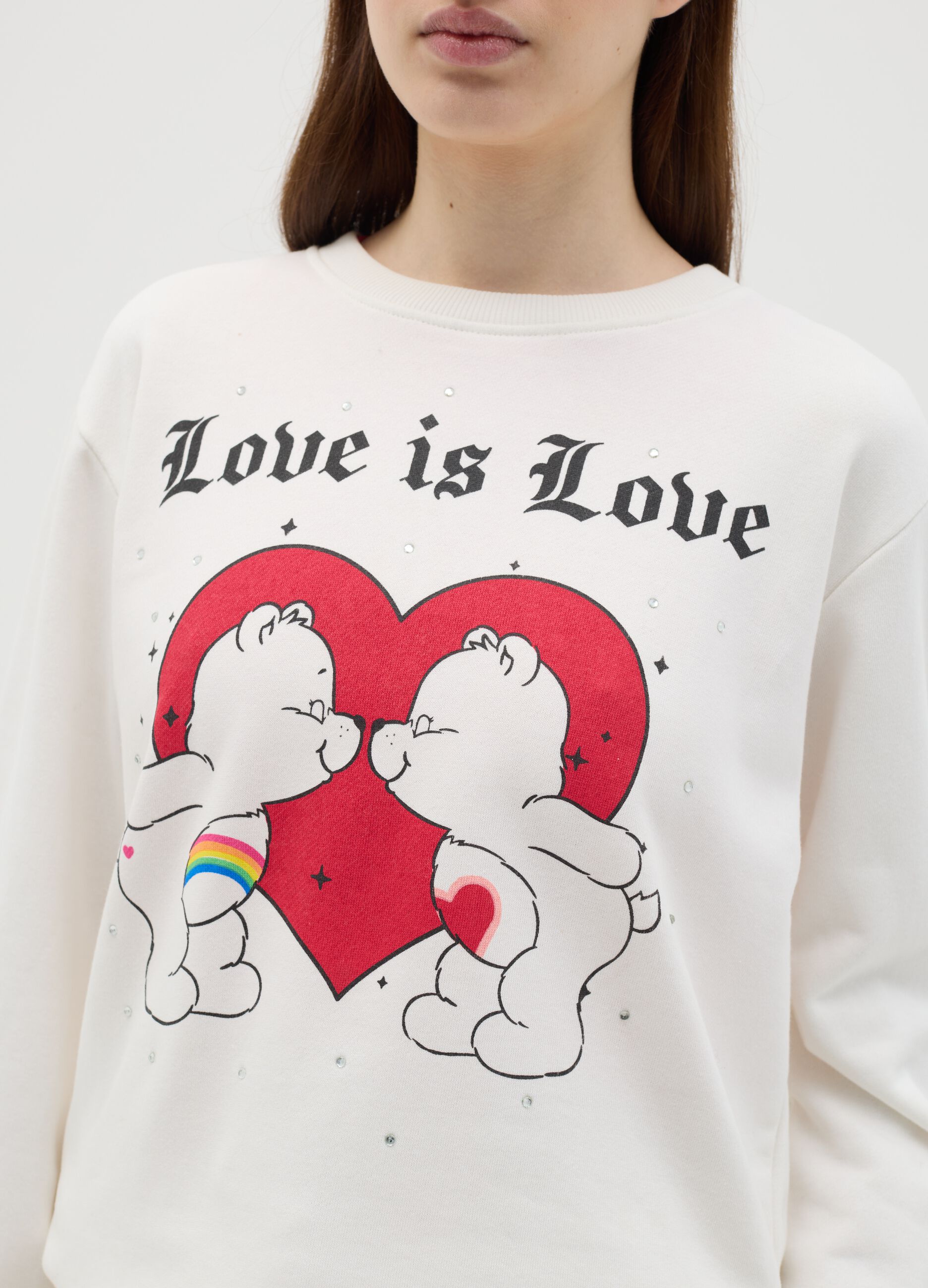 White sweatshirt in French terry with Care Bears print