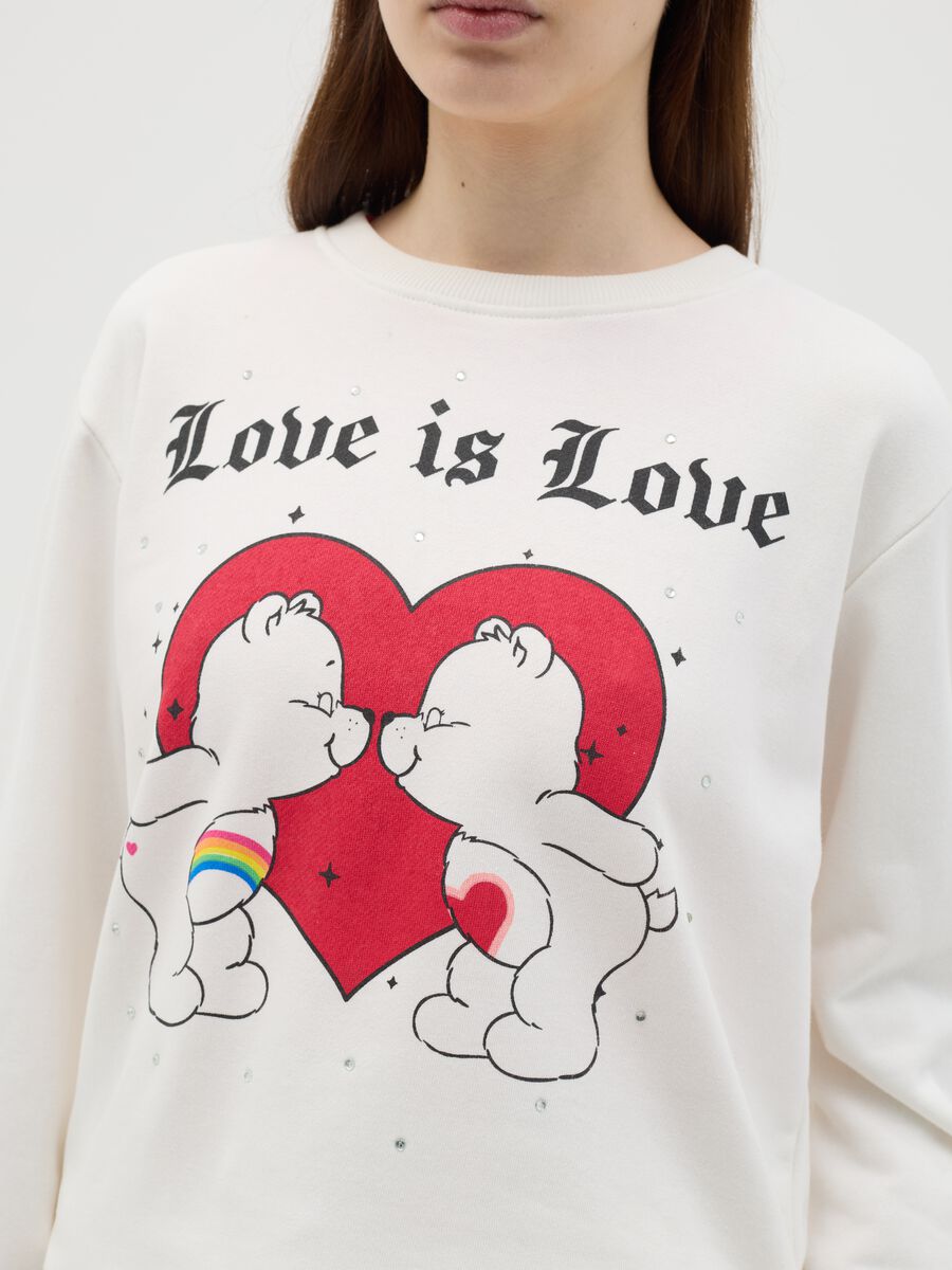 White sweatshirt in French terry with Care Bears print_2