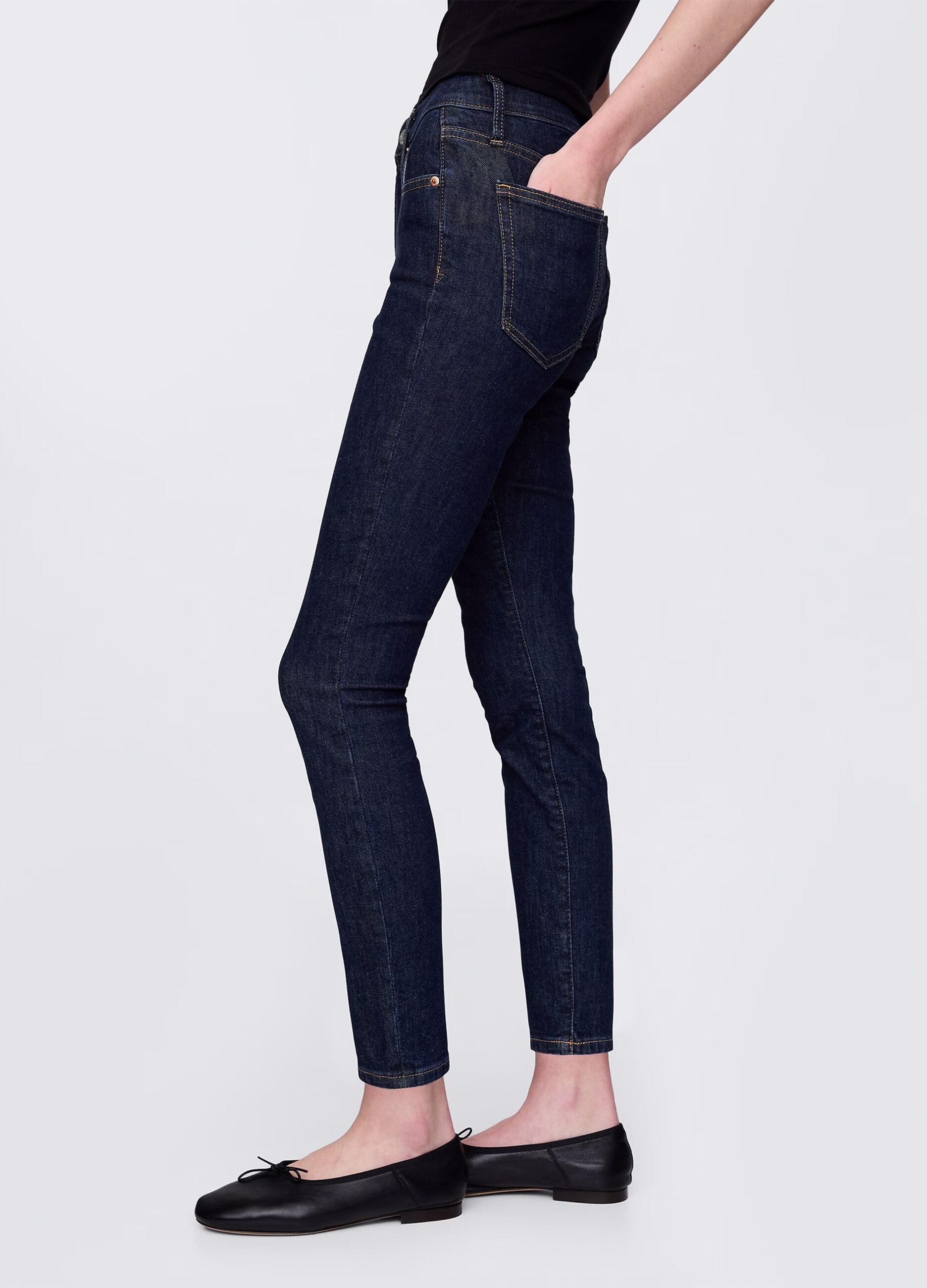 Mid-rise, skinny-fit jeans