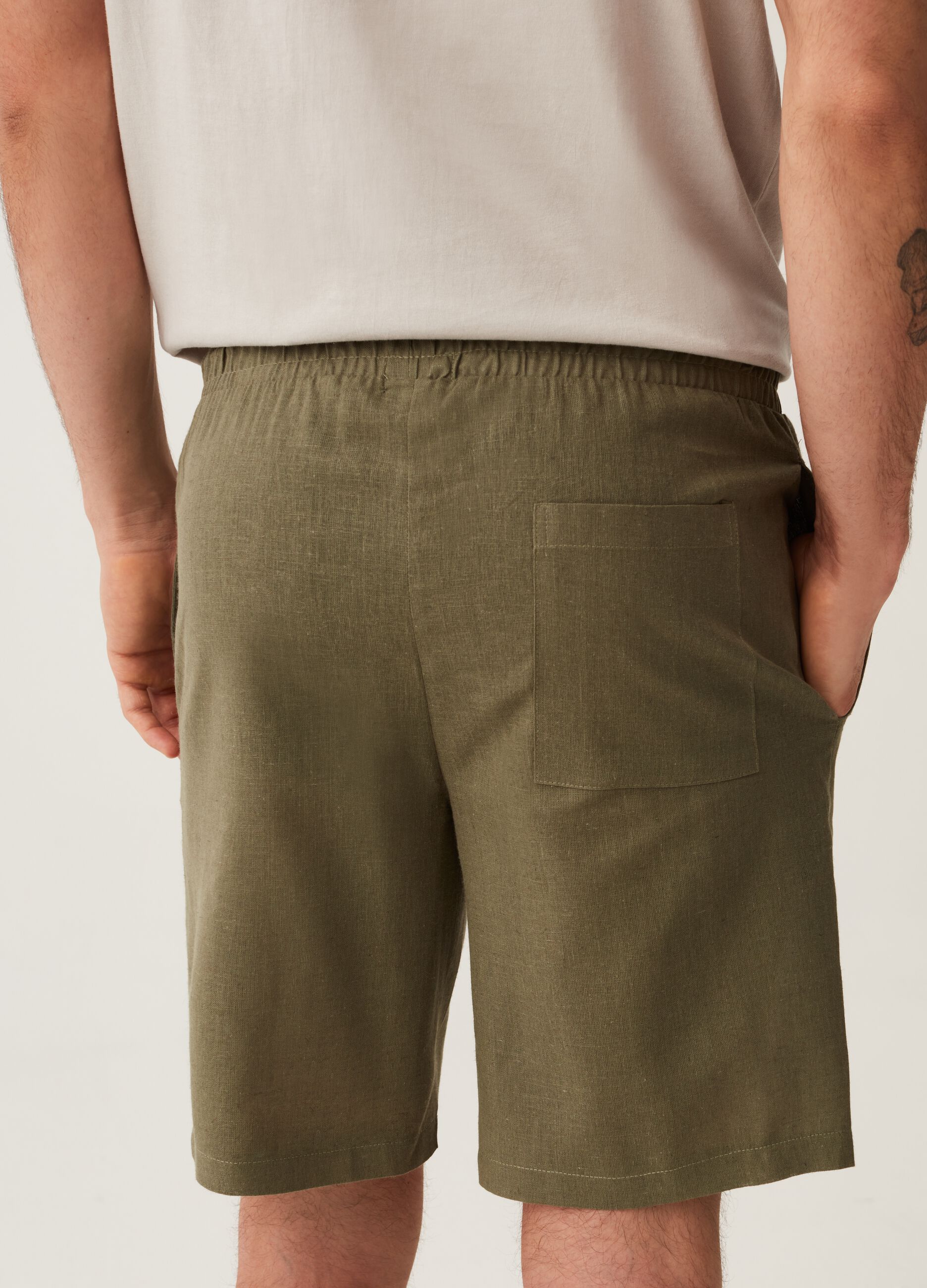 Pantalone pigiama corto in lino e cotone_2