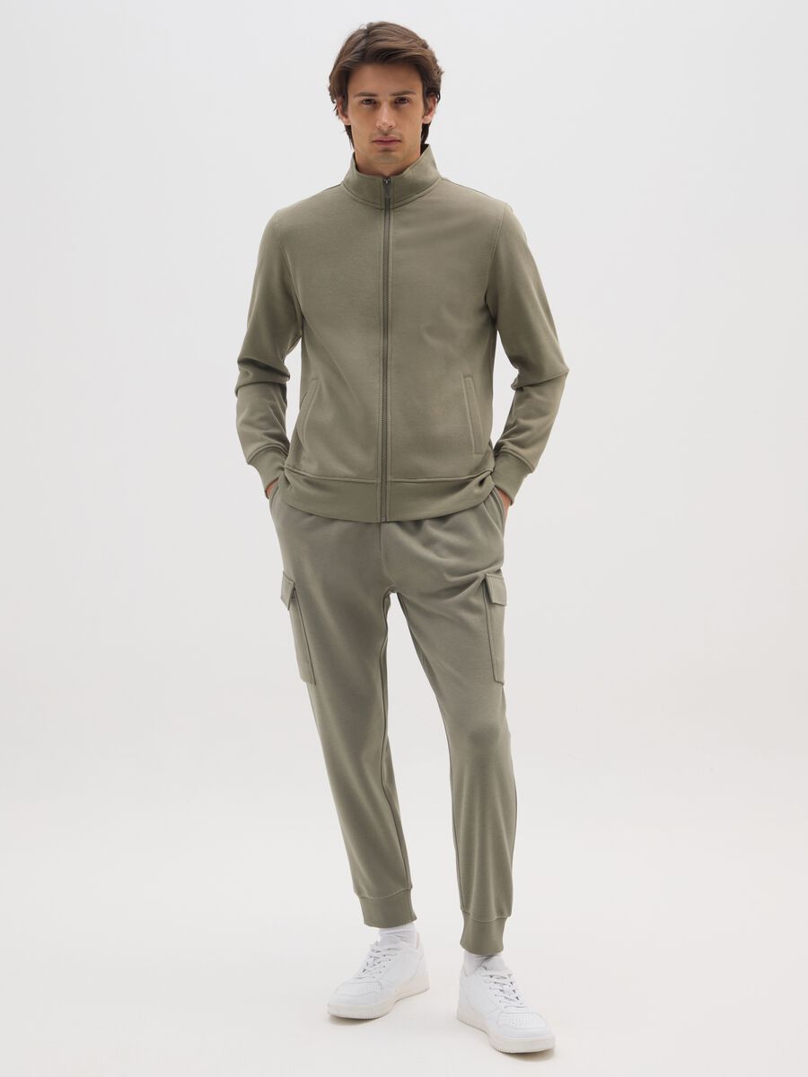 Green cotton blend cargo trousers with pockets_0