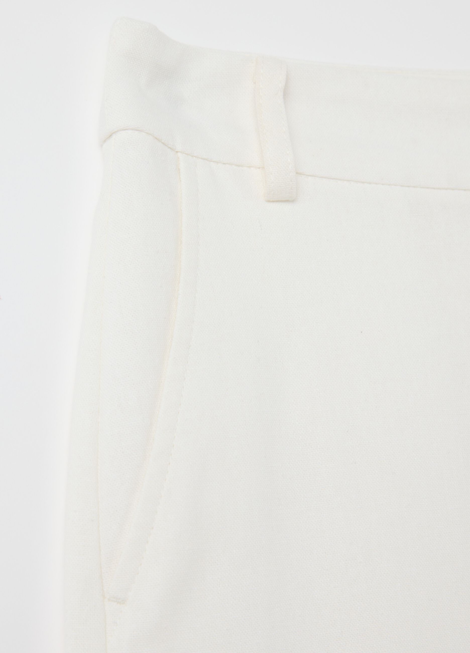 Pantalone chino a gamba larga