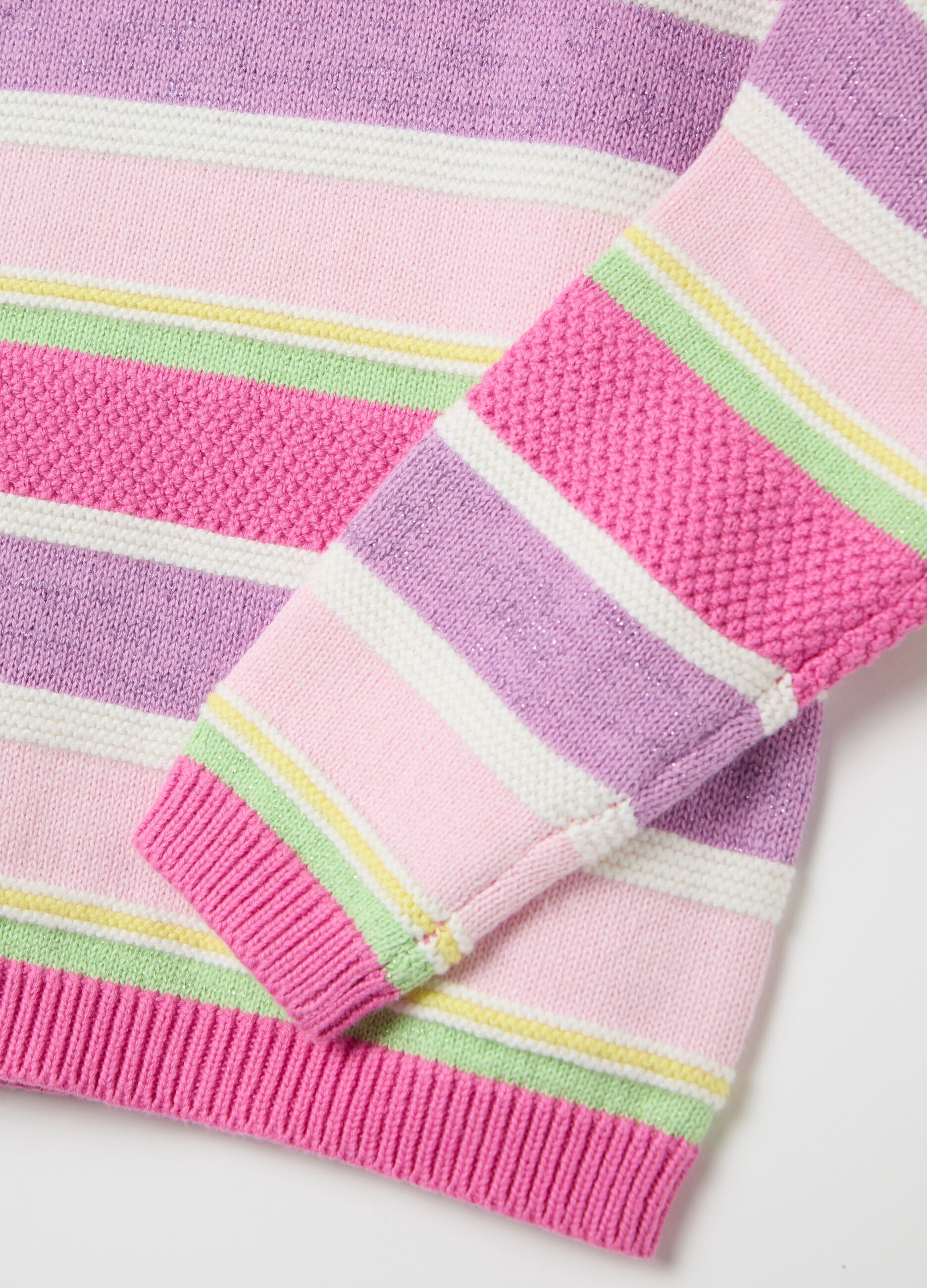 Pullover in fantasia a righe con lurex 