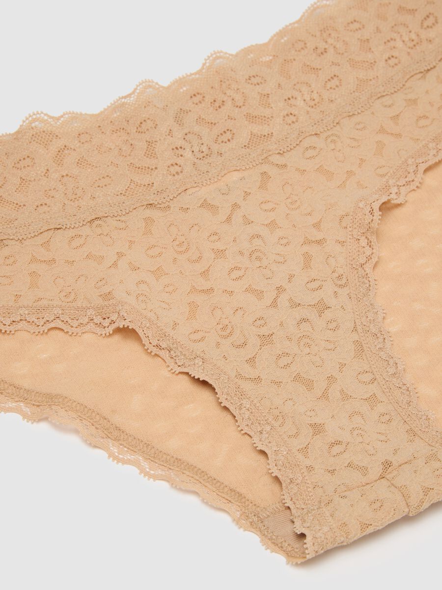 Three-pack knicker shorts in lace_2
