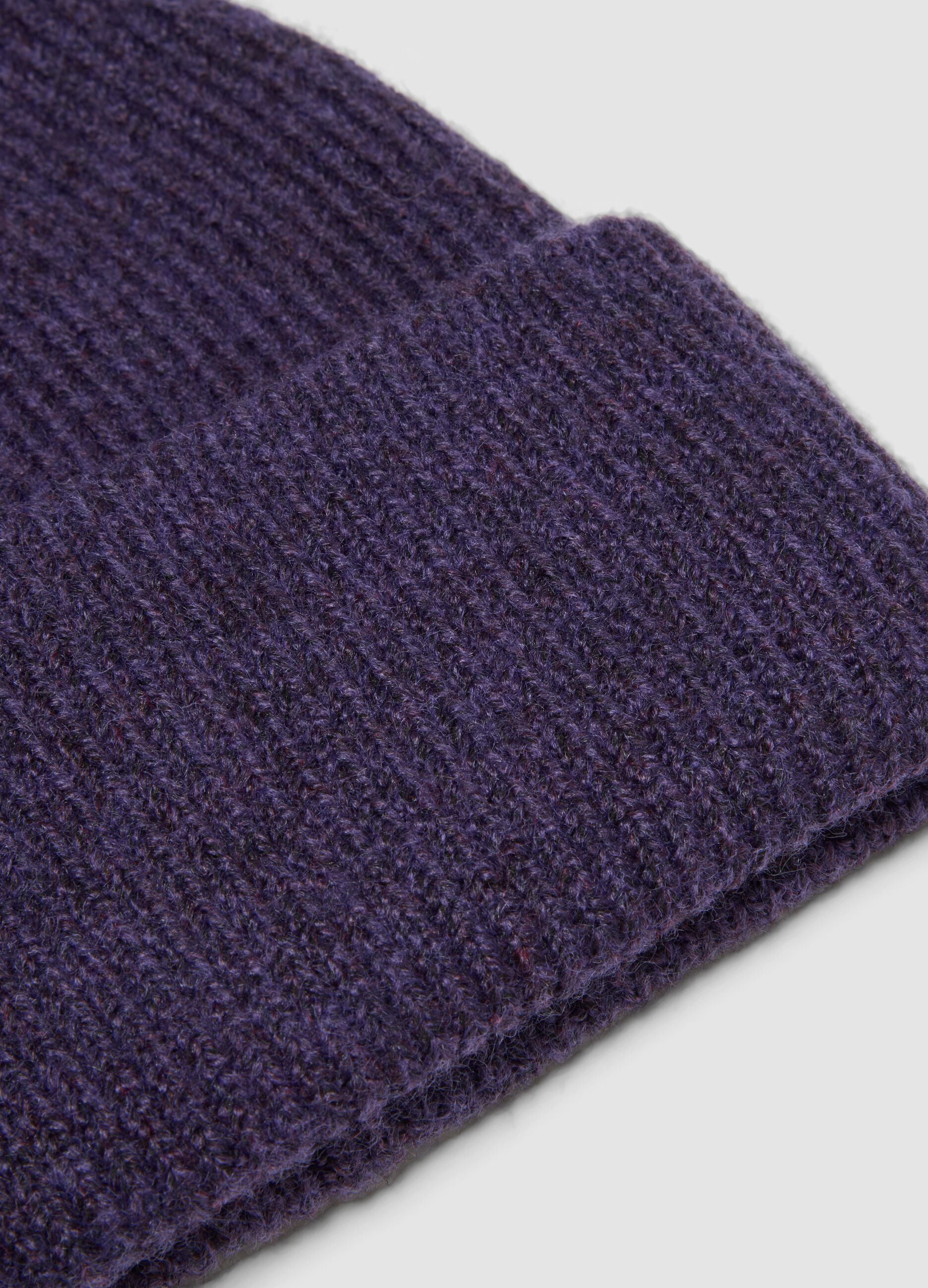 Lilac purple ribbed stretch-fabric beanie