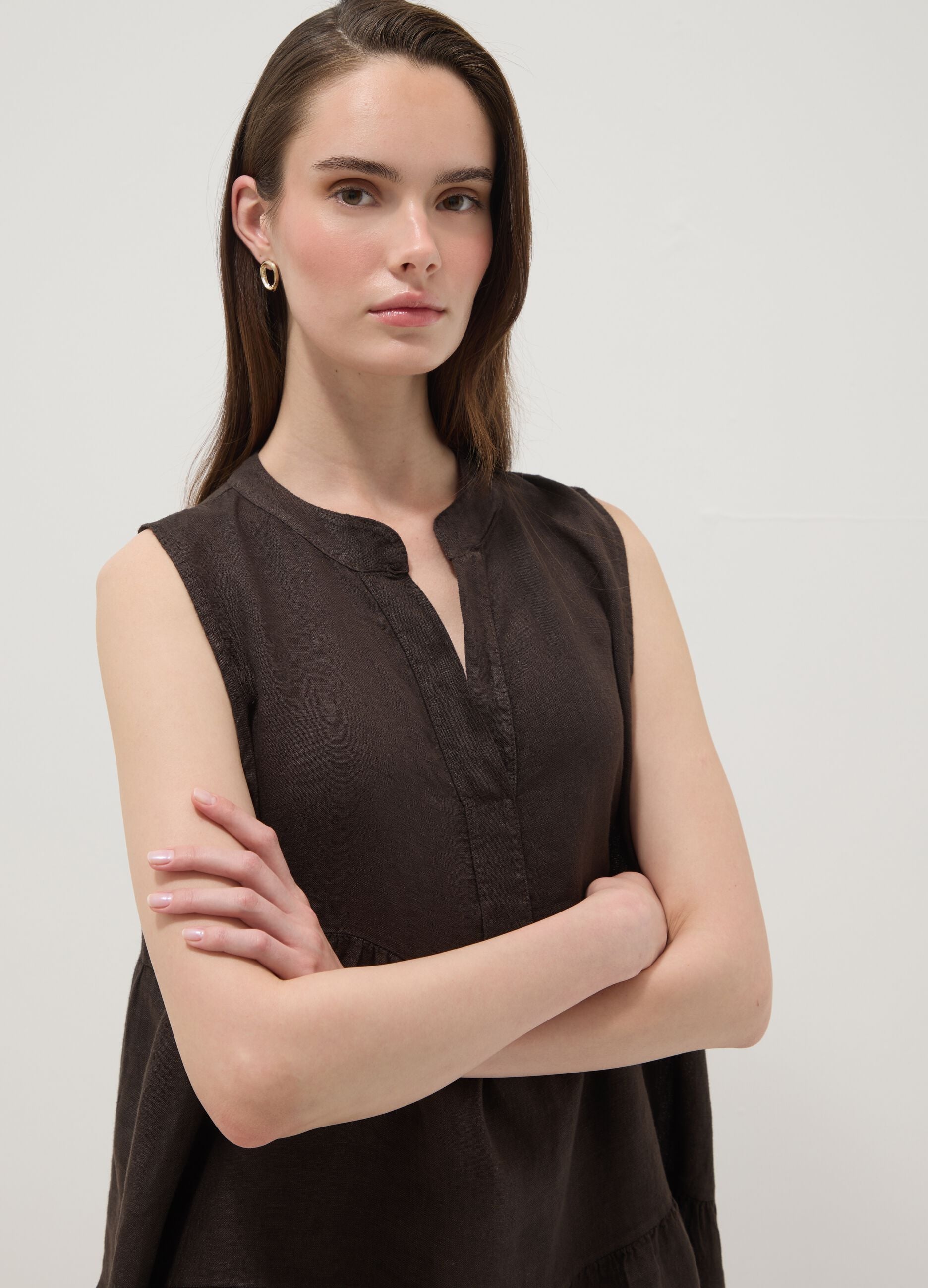 Brown sleeveless pure linen dress, regular fit