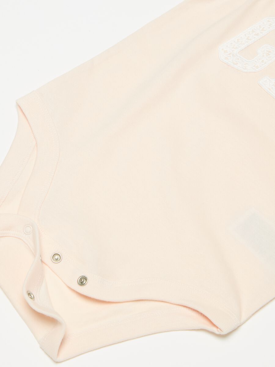 Organic cotton bodysuit with broderie anglaise logo print_2