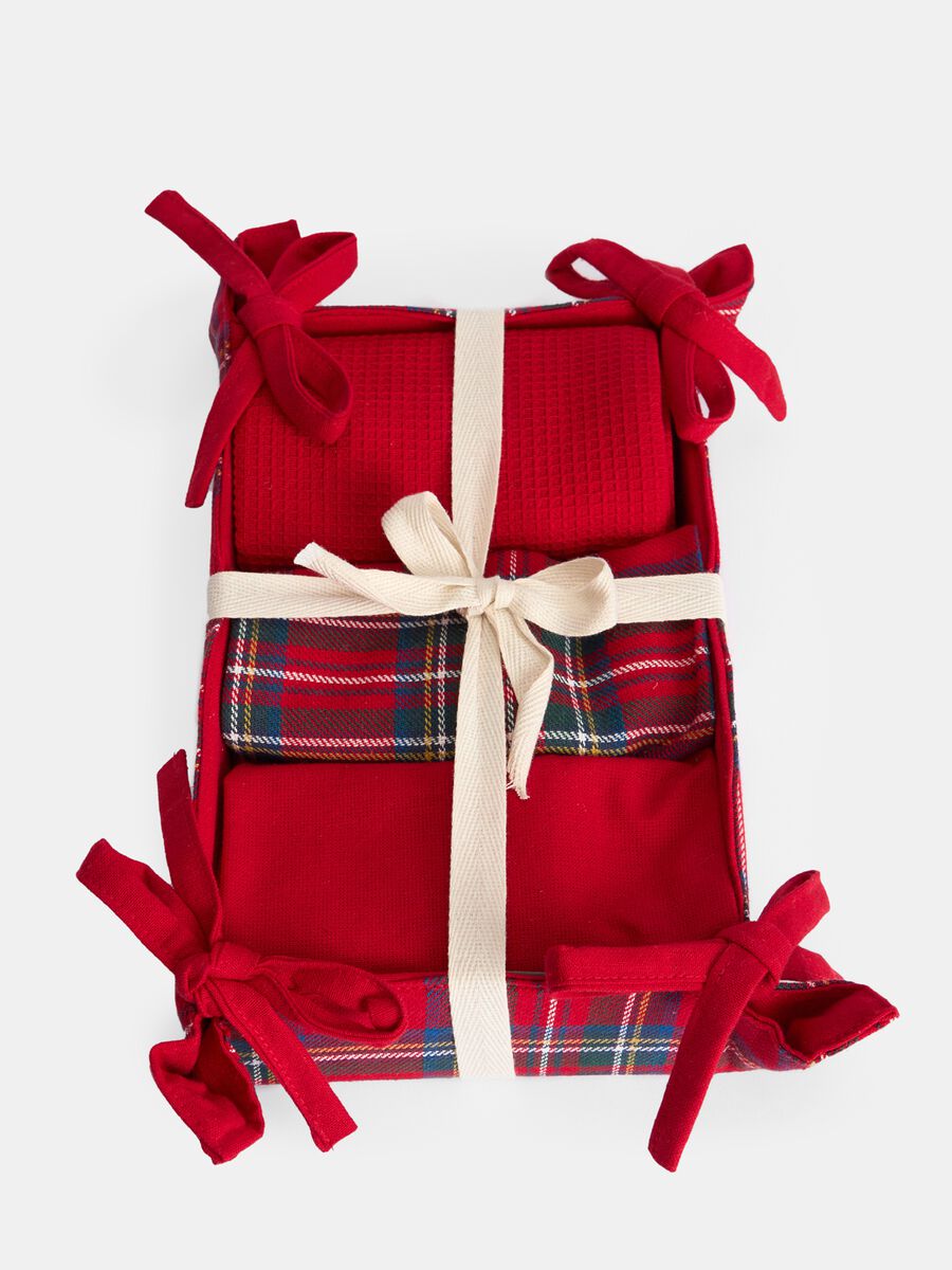 Basket with 3 tea towels in 100% cotton_0
