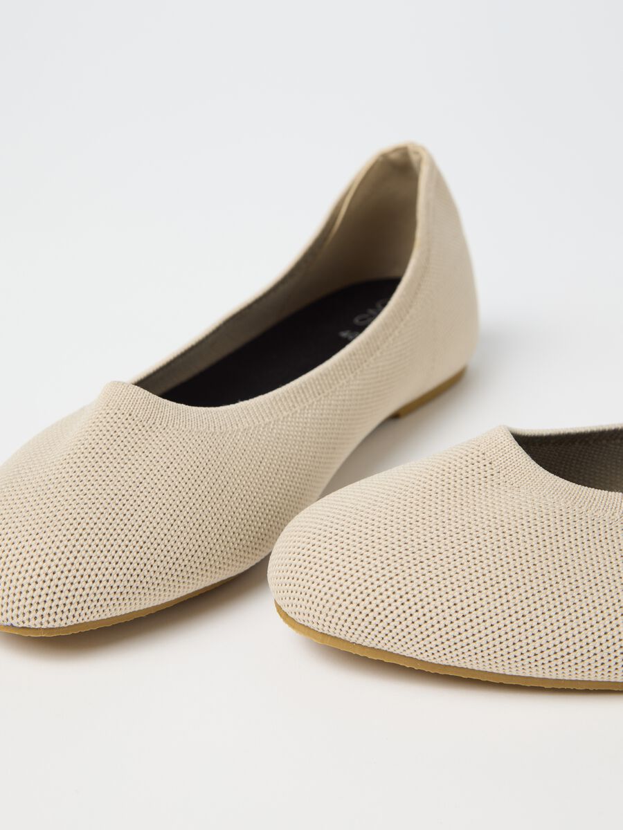 Beige Fabric Ballet Flats_2