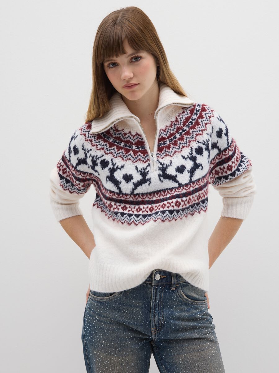 White jumper with multicolour jacquard pattern and zipper_1