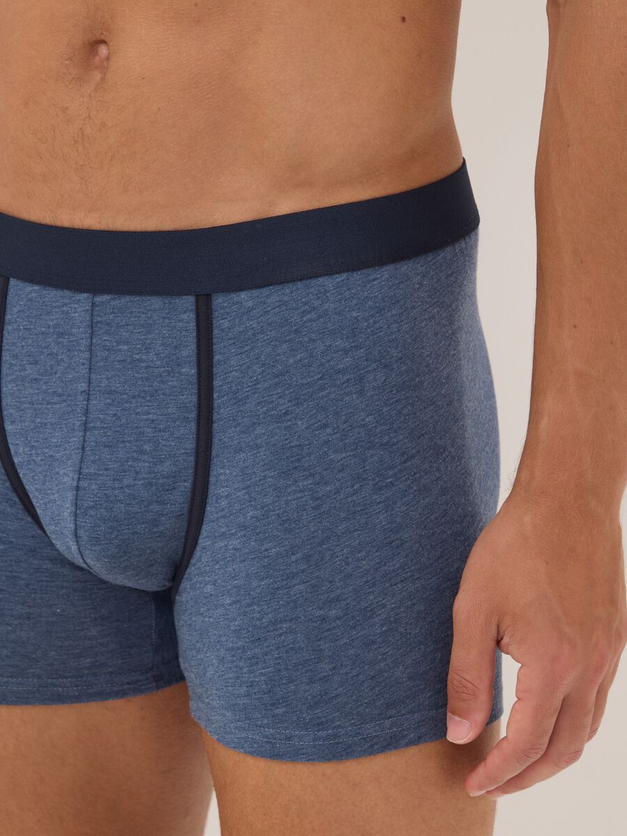 Tripack di boxer blu e neri in cotone organico elasticizzato_3