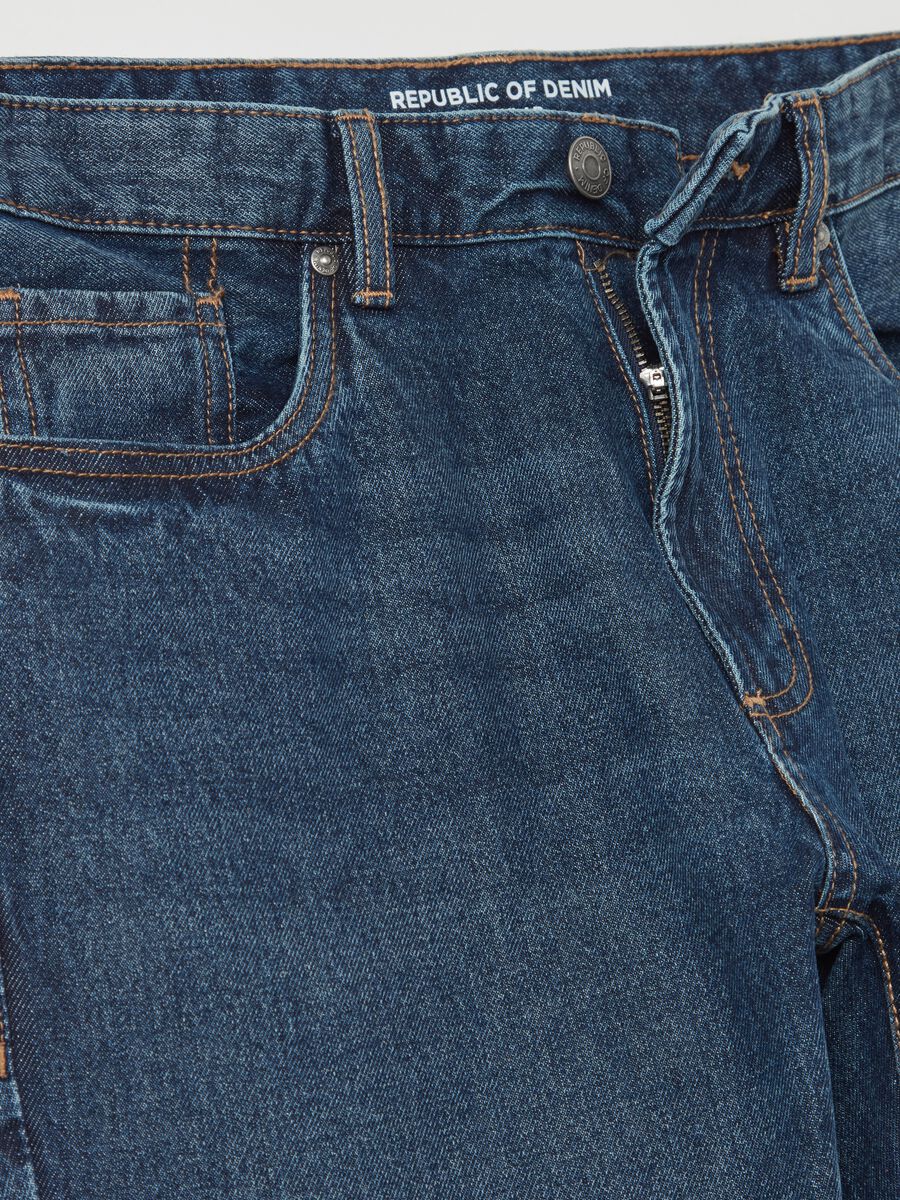 Regular fit jeans with discolouring_5