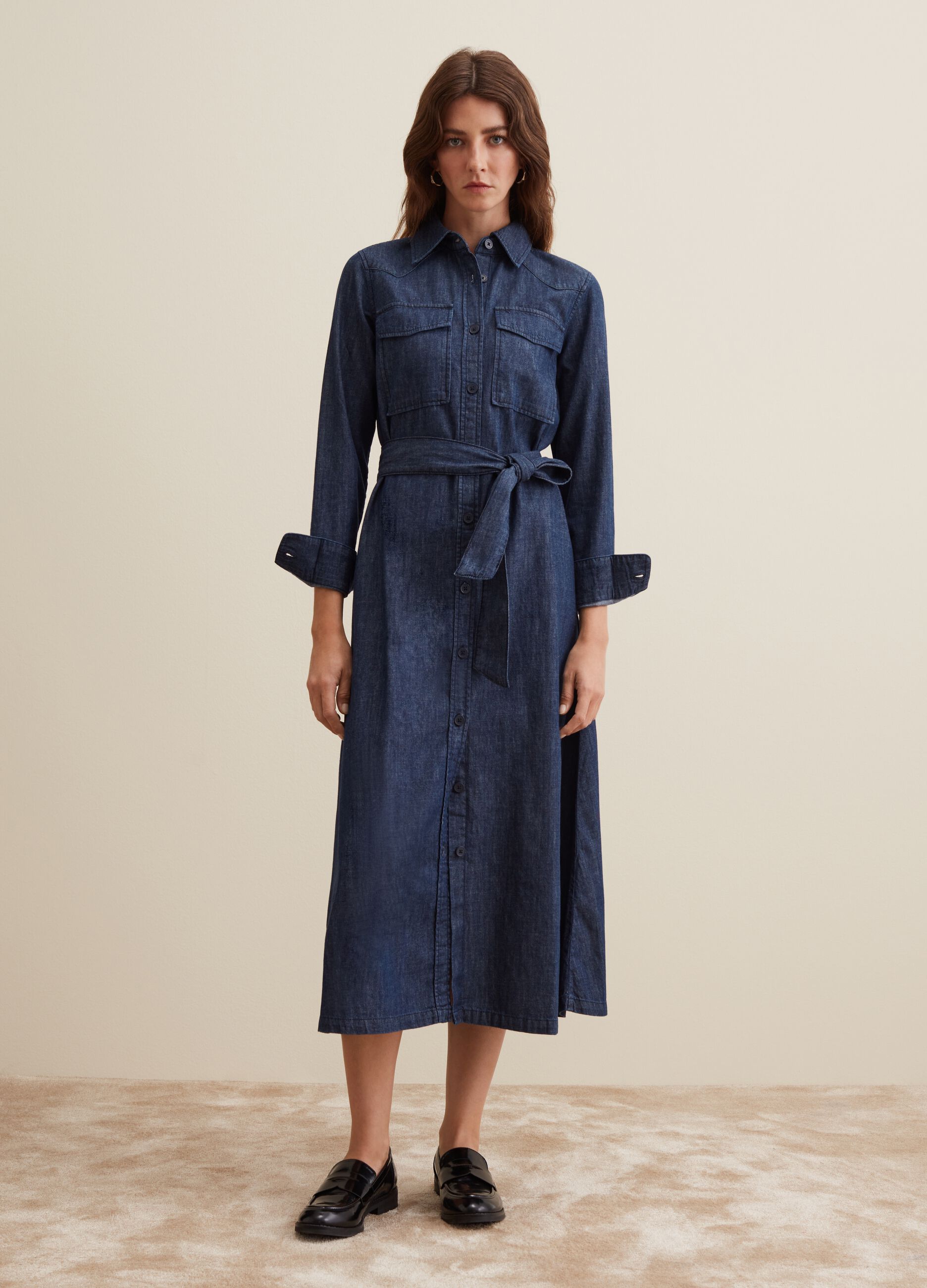 Abito lungo chemisier in denim con cintura_0
