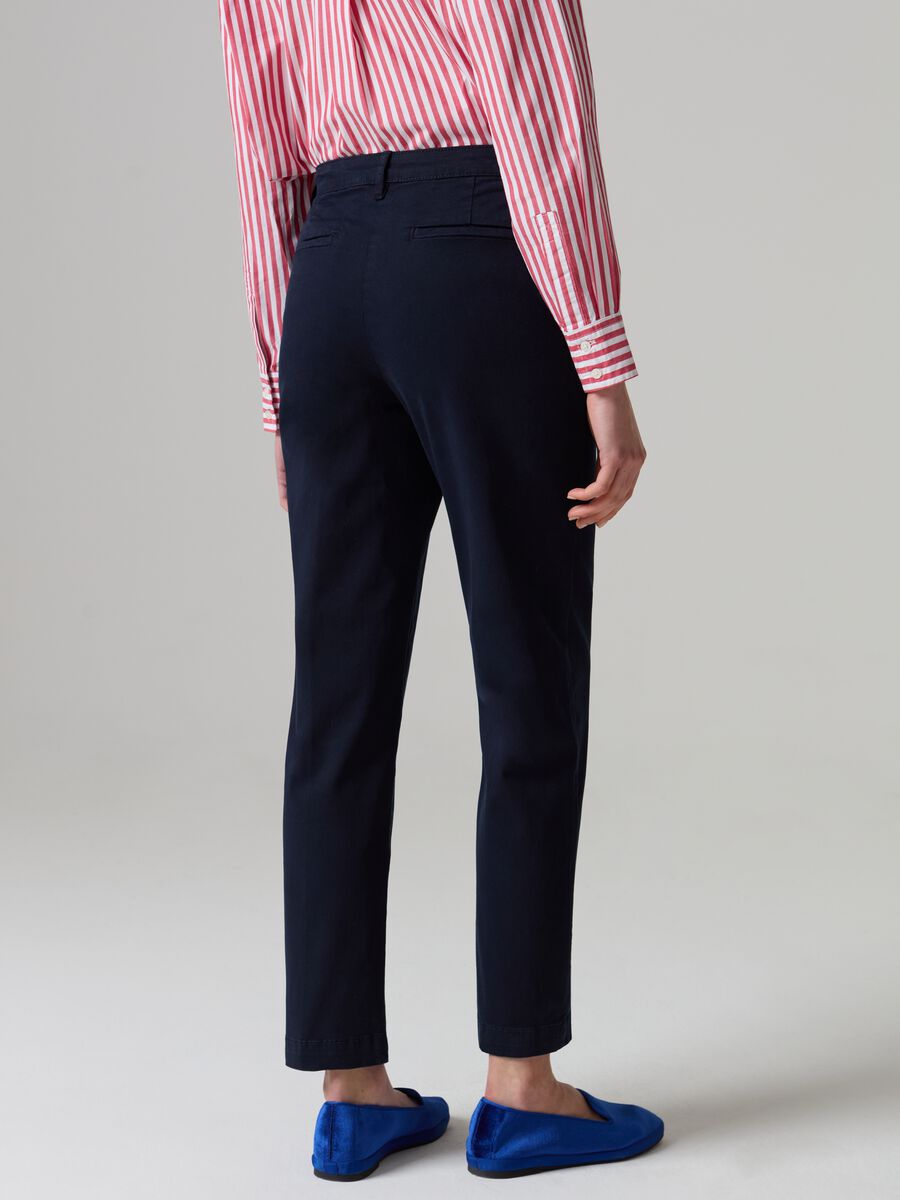 Pantalone chino in cotone stretch_2