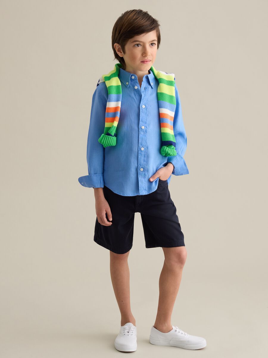 Blue Bermuda shorts in drill with five pockets_1