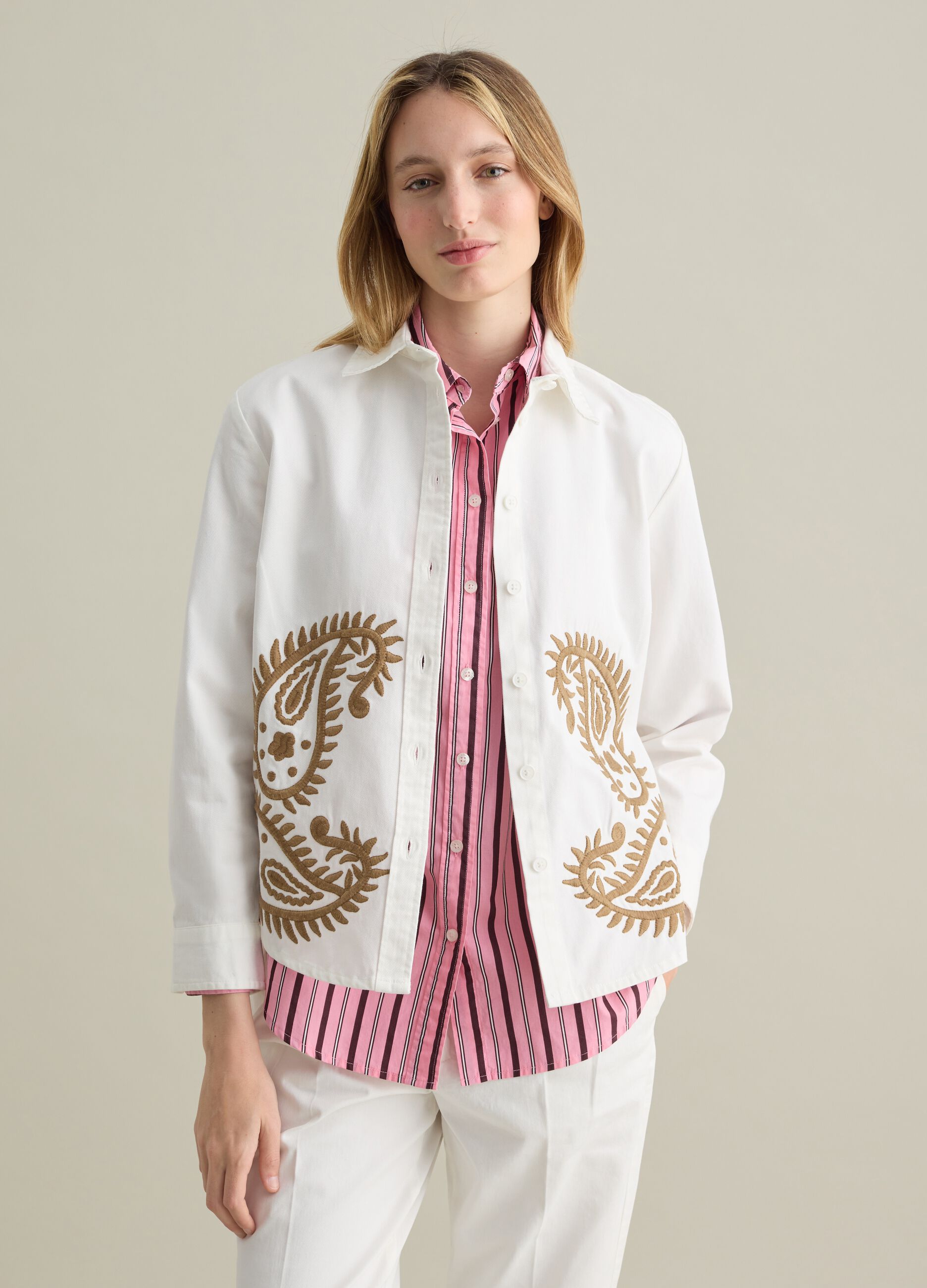 White shirt with paisley embroidery