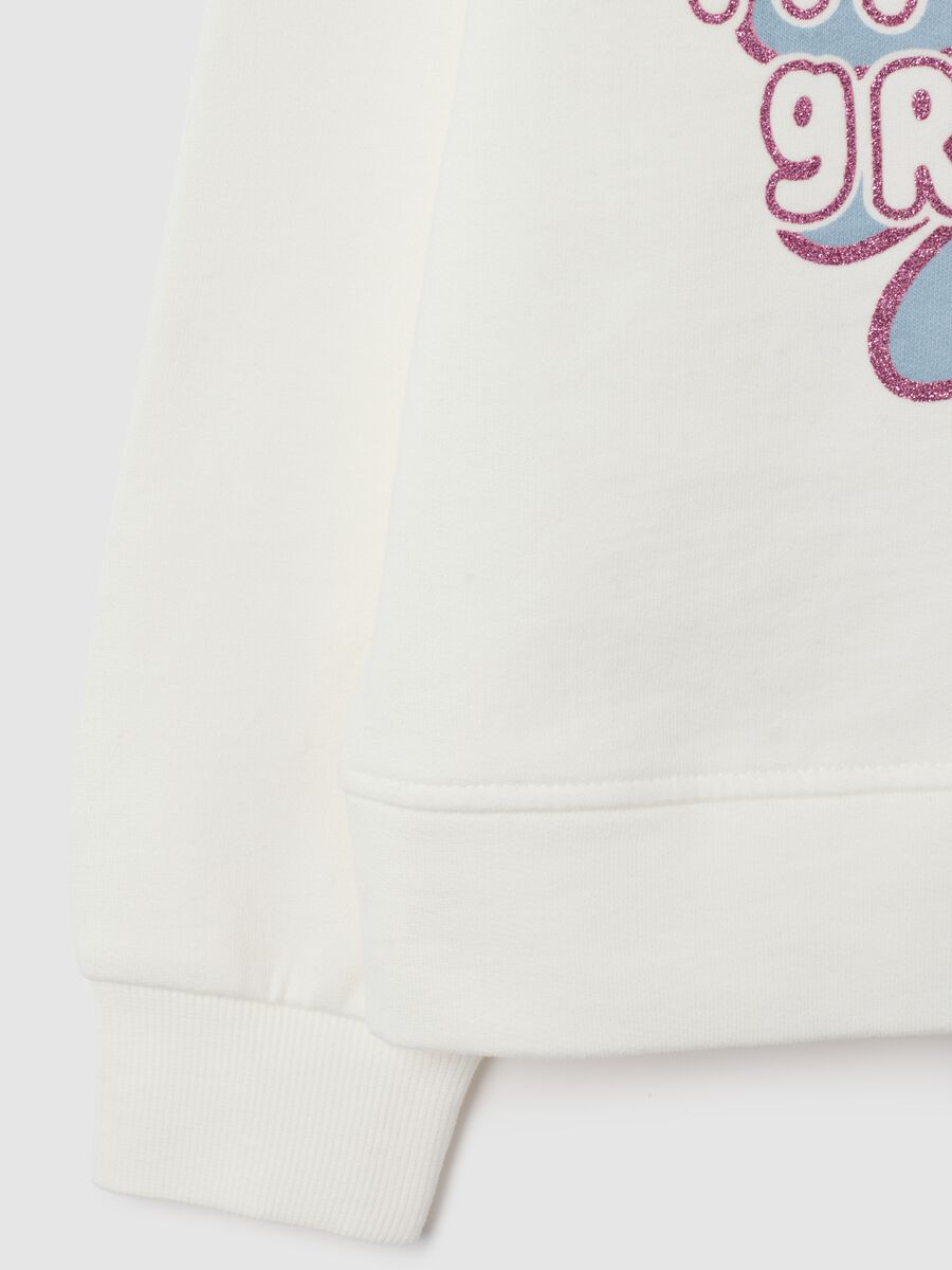 Girls' white pure cotton sweatshirt with regular fit_3