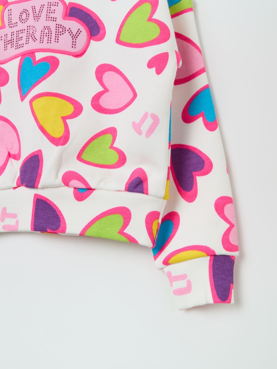Sweatshirt with multicoloured hearts print and diamantés_3