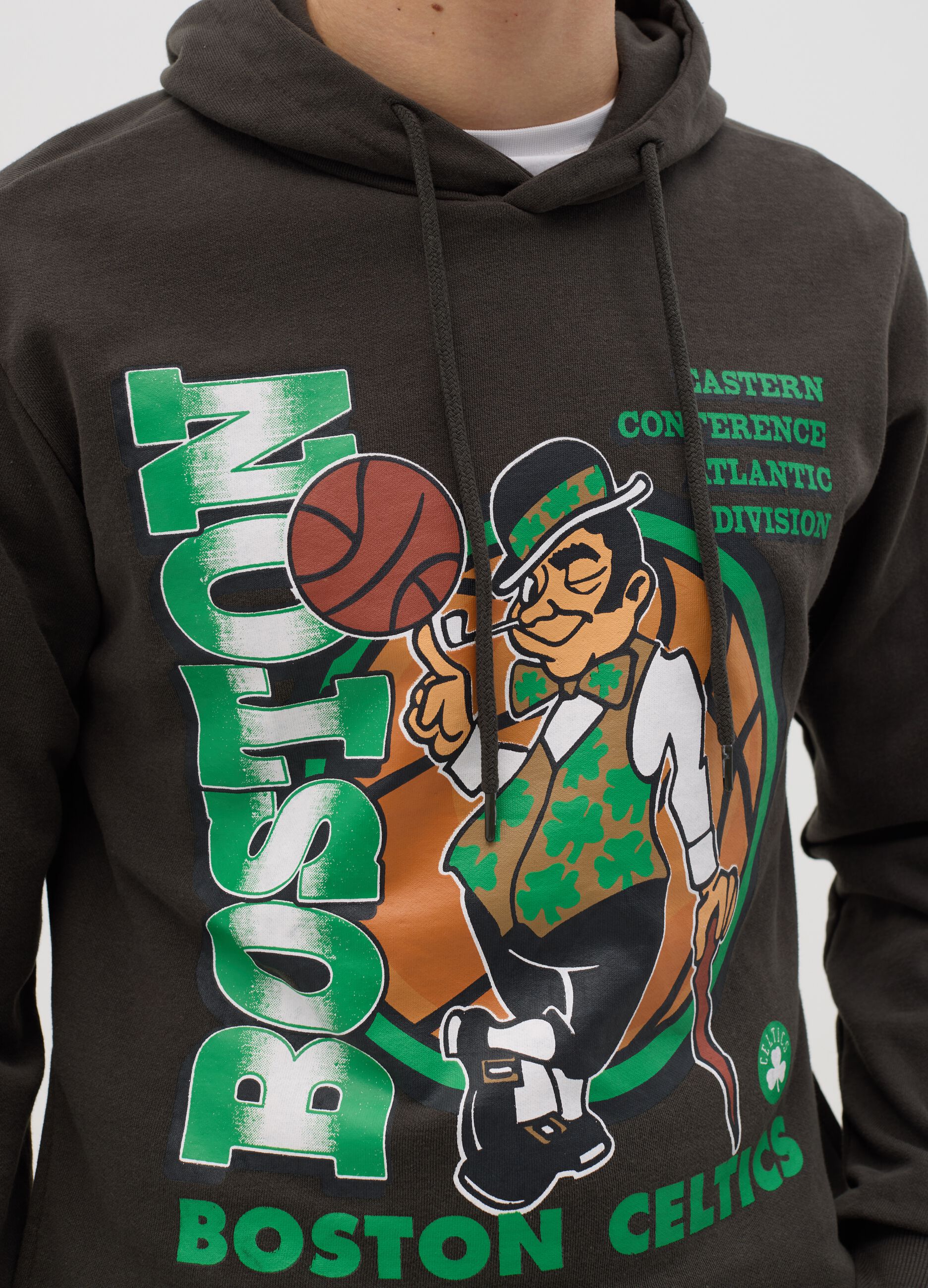 Green NBA Boston Celtics sweatshirt with hood