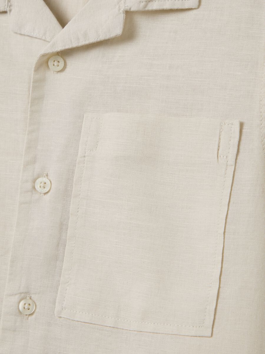 Children's beige linen blend shirt regular fit with applied pocket_2