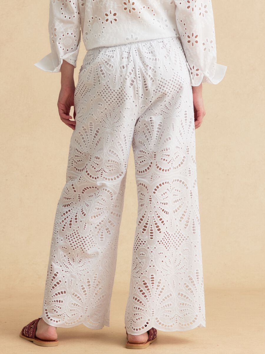 Pantaloni palazzo bianchi in puro cotone sangallo regular fit_2