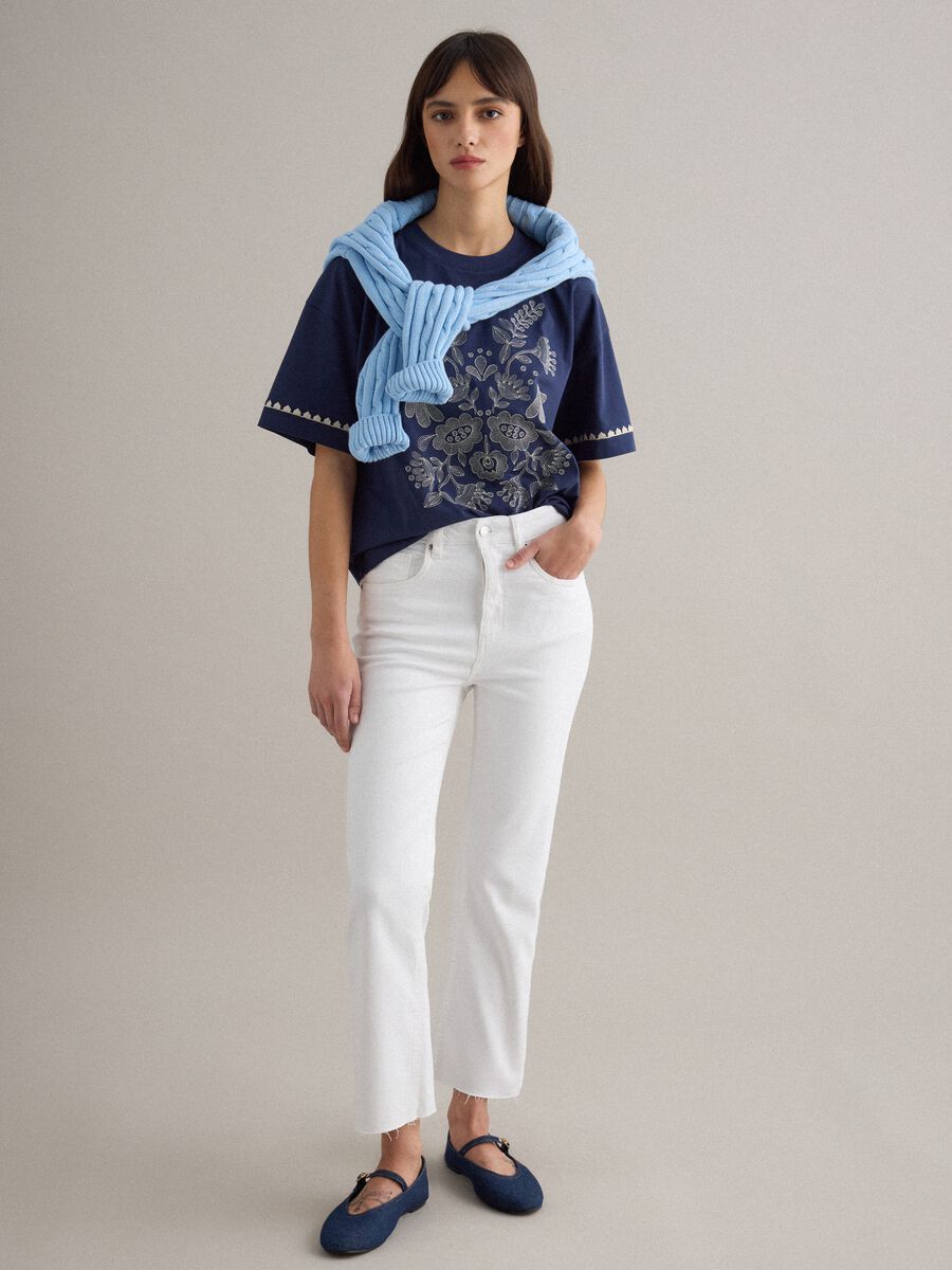 T-shirt in puro cotone blu boxy fit con ricamo_2