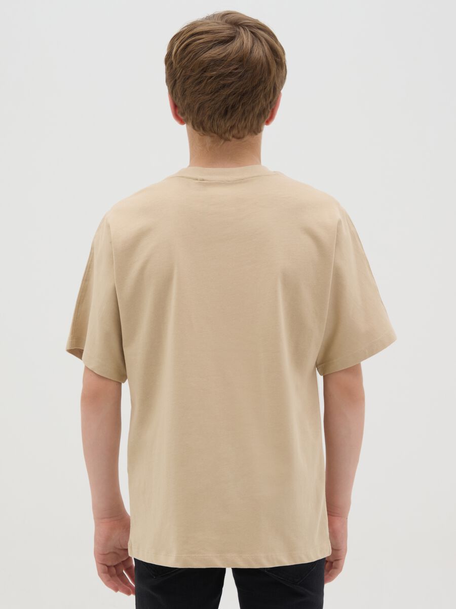 Beige T-shirt with Suburbans print_1