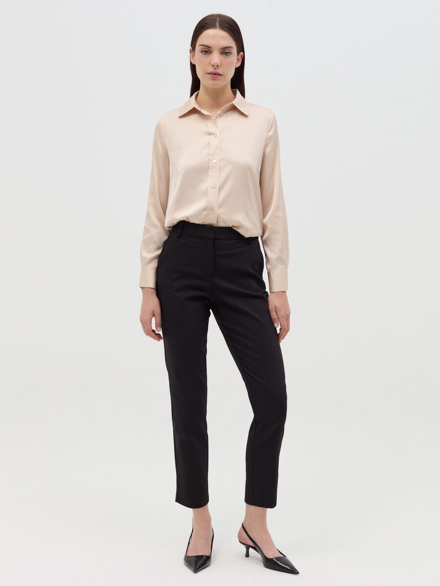 Chino trousers with pockets_0