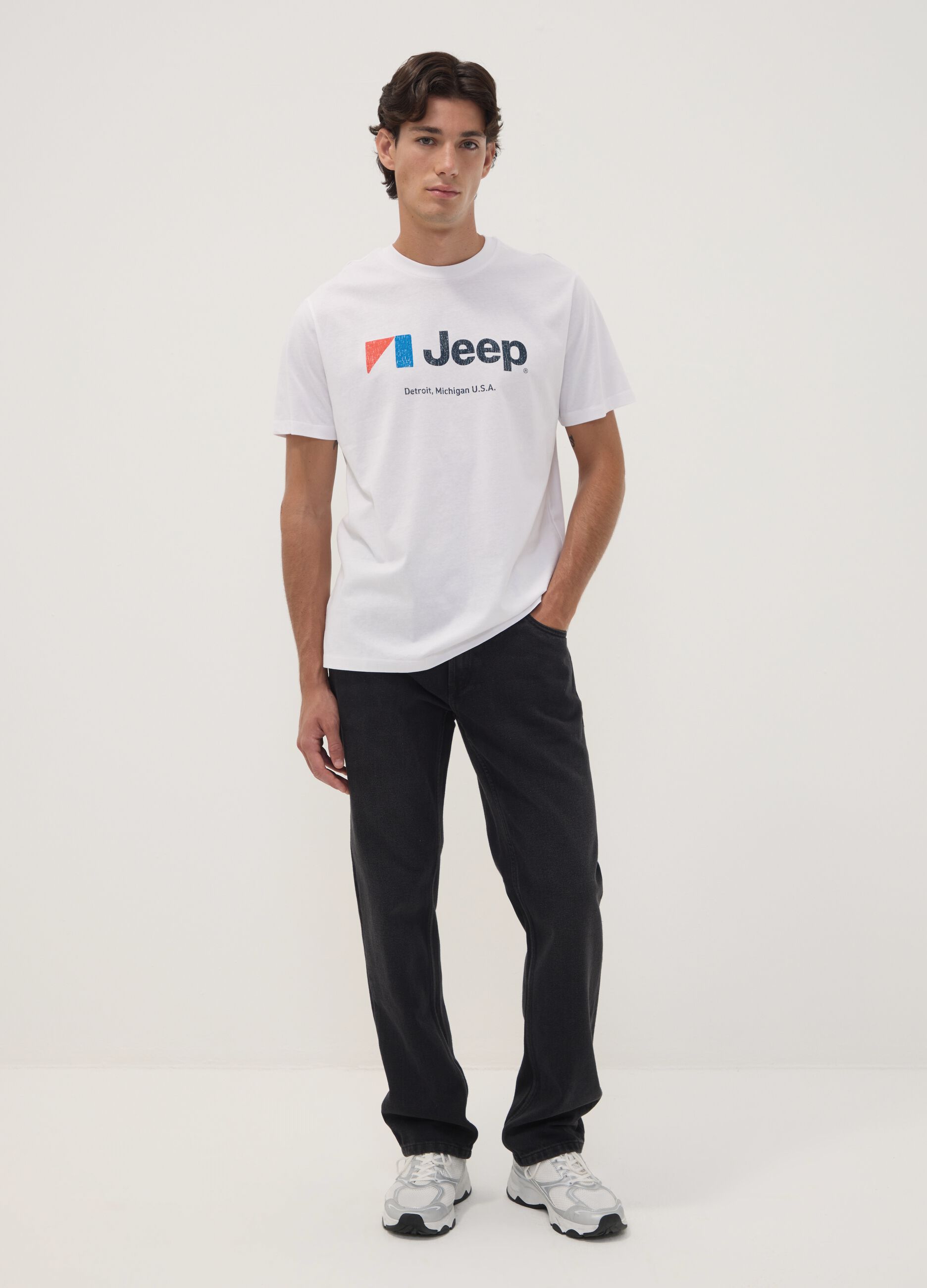 White pure cotton crew-neck T-shirt with Jeep print
