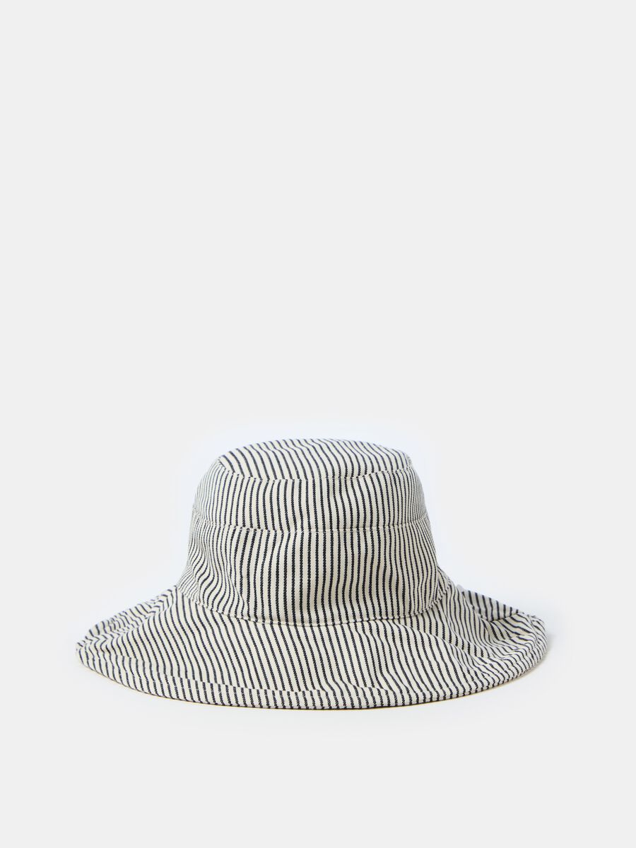 Cloche hat in striped cotton_0