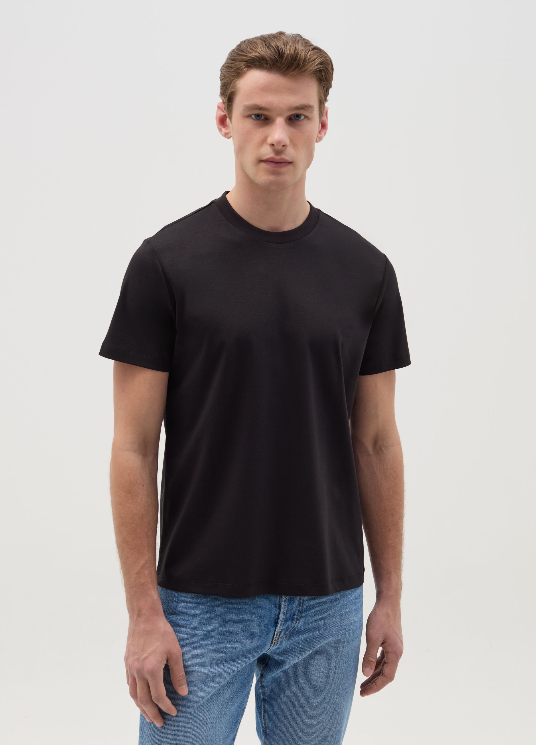 Regular-fit T-shirt with round neck