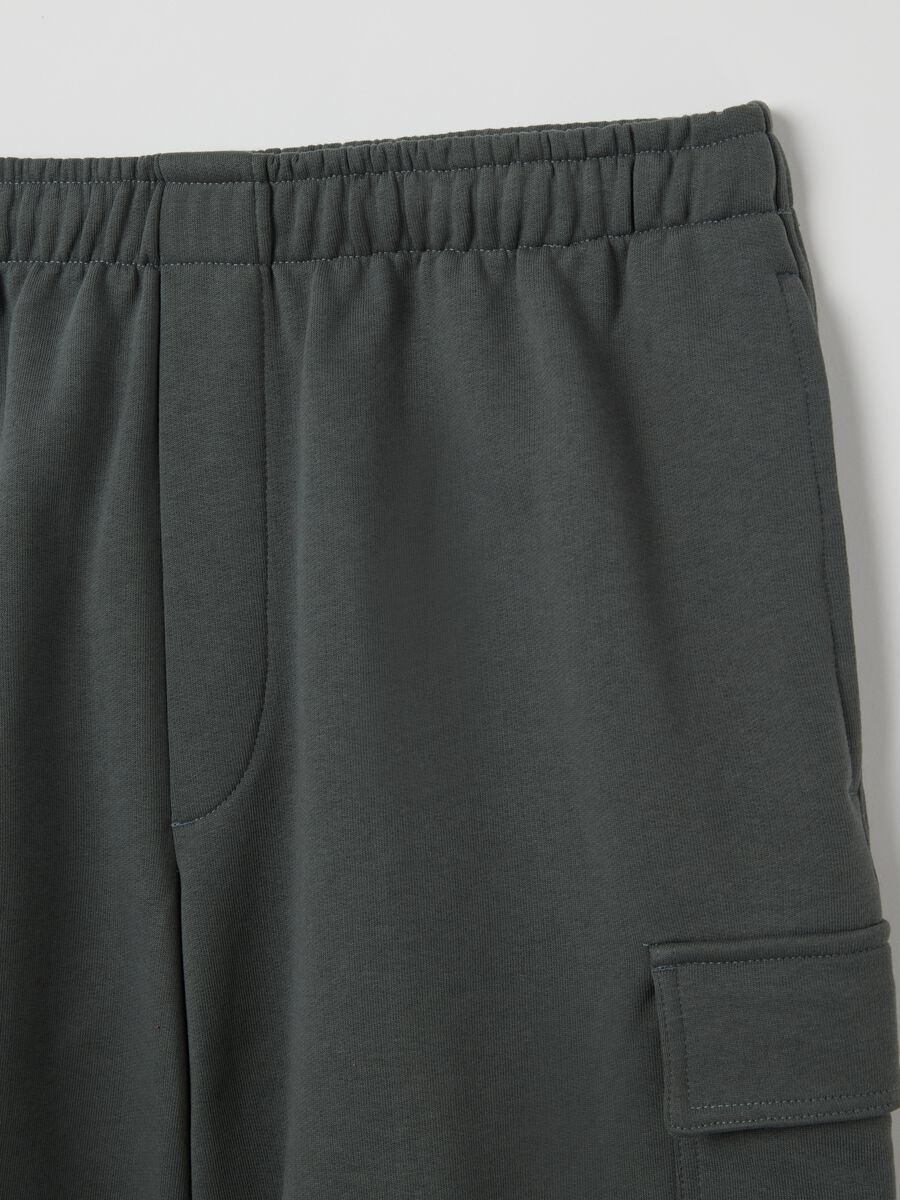 Cargo Bermuda shorts in fleece_1