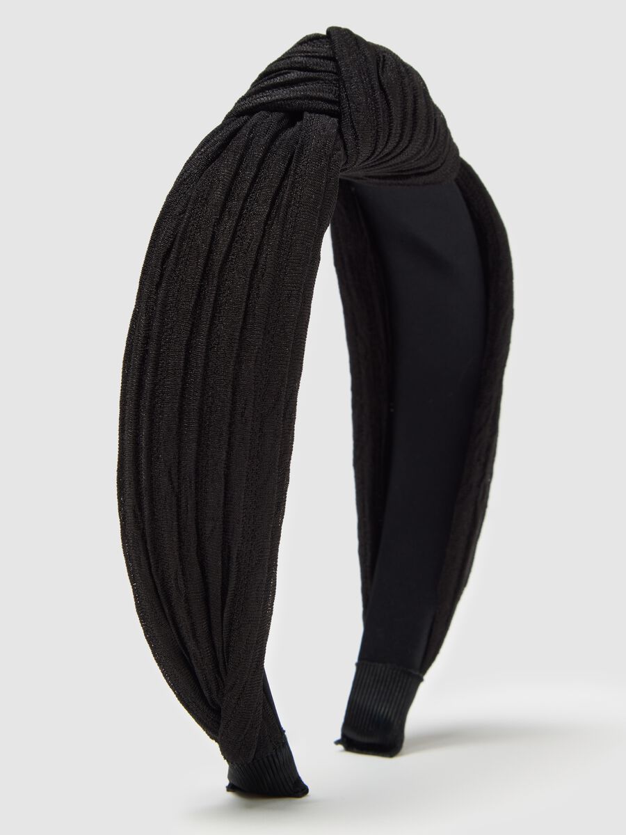 Women's black headband with ruched texture_2