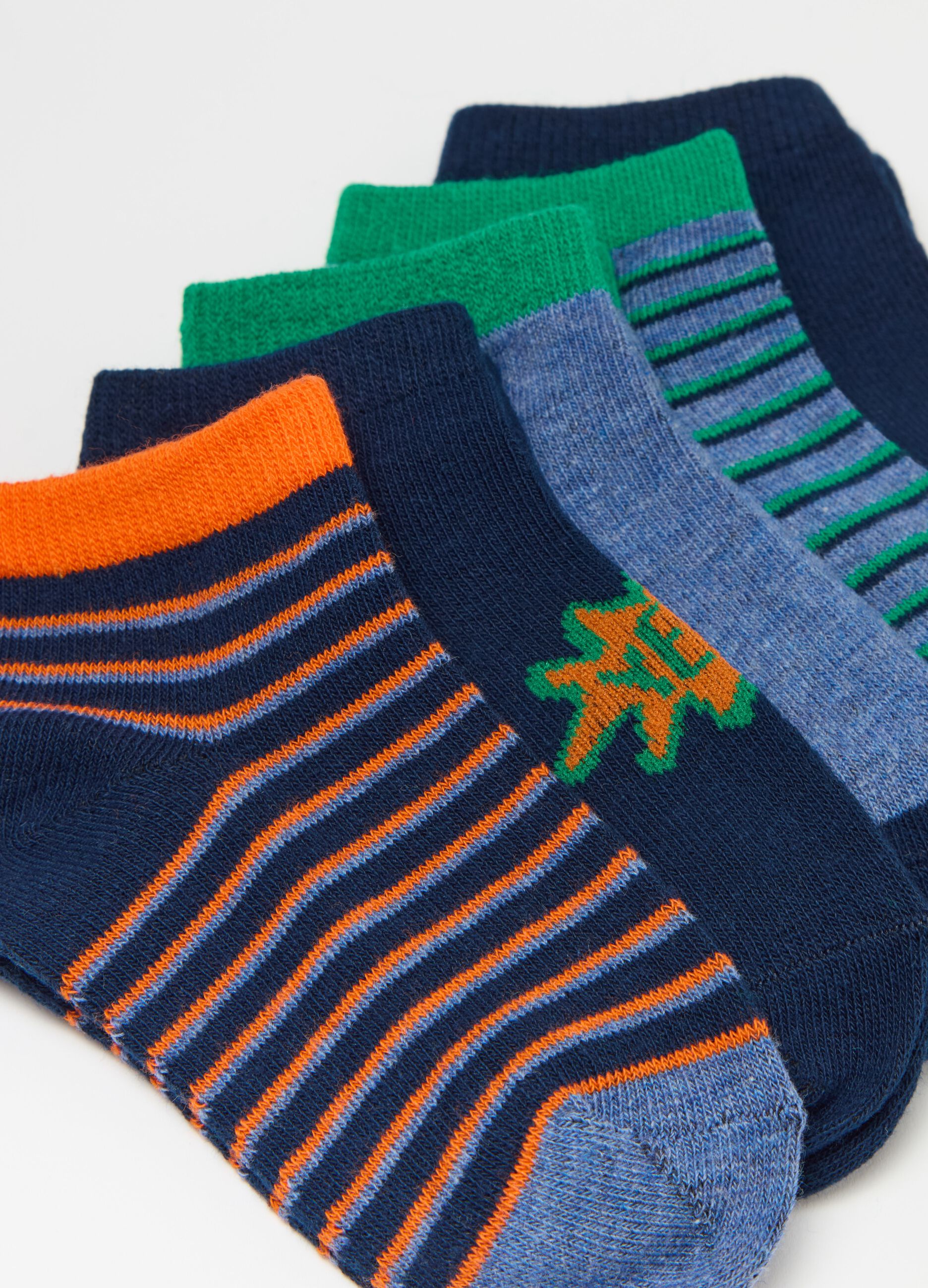 Seven-pair pack stretch shoe liners with stripes and dinosaurs