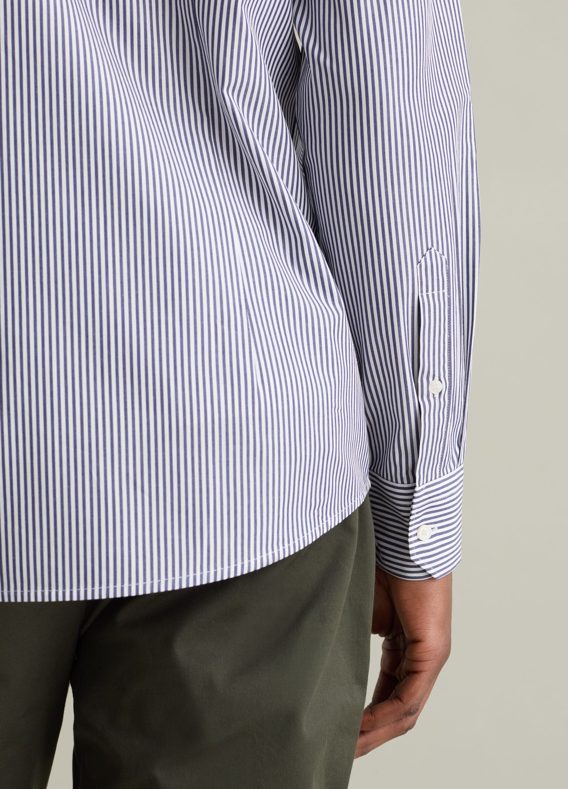 Slim-fit easy-iron shirt with stripes