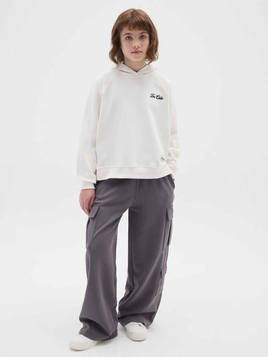 Girl's grey cotton blend cargo trousers in regular fit_0