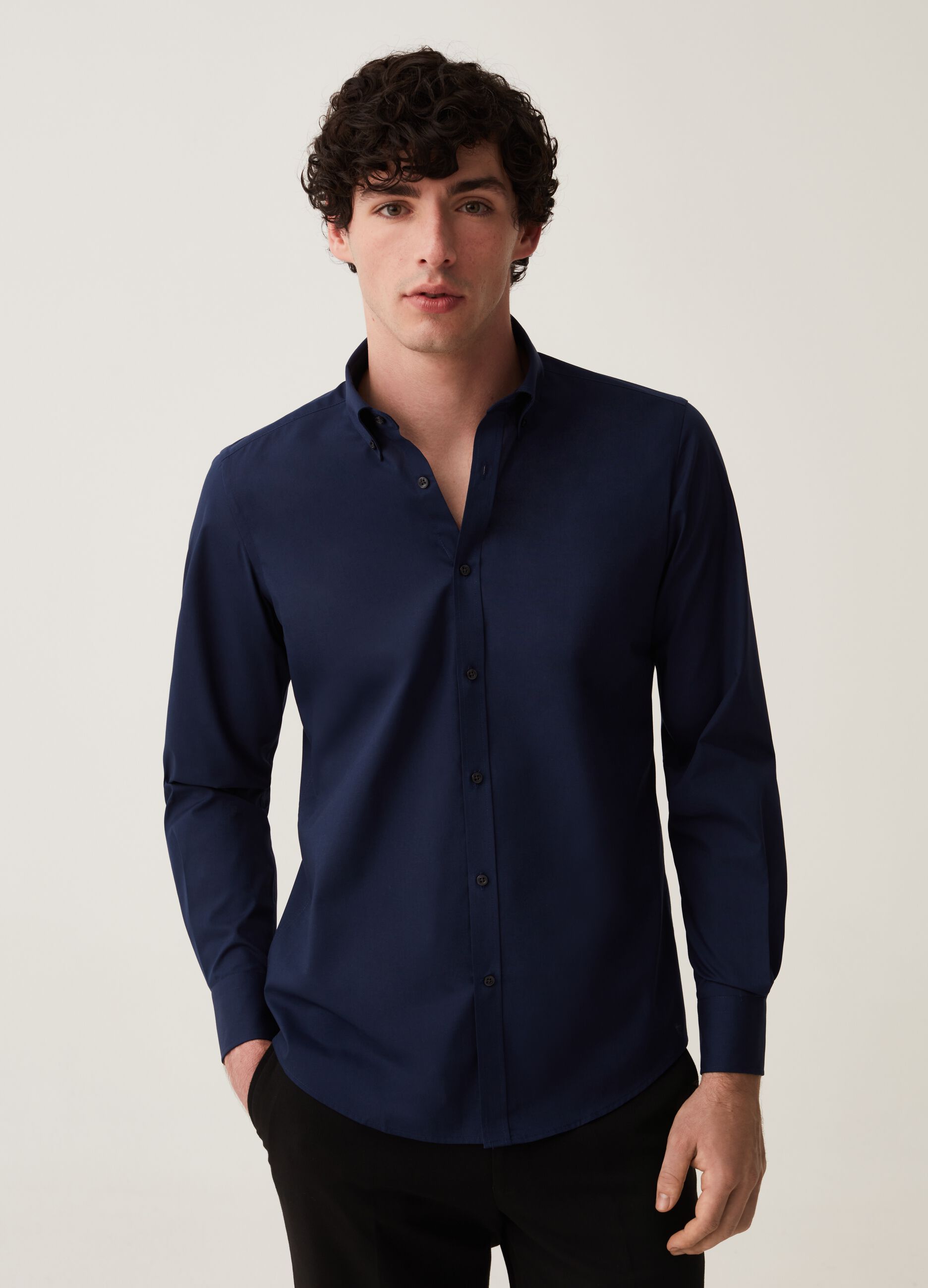 Slim-fit easy-iron cotton shirt