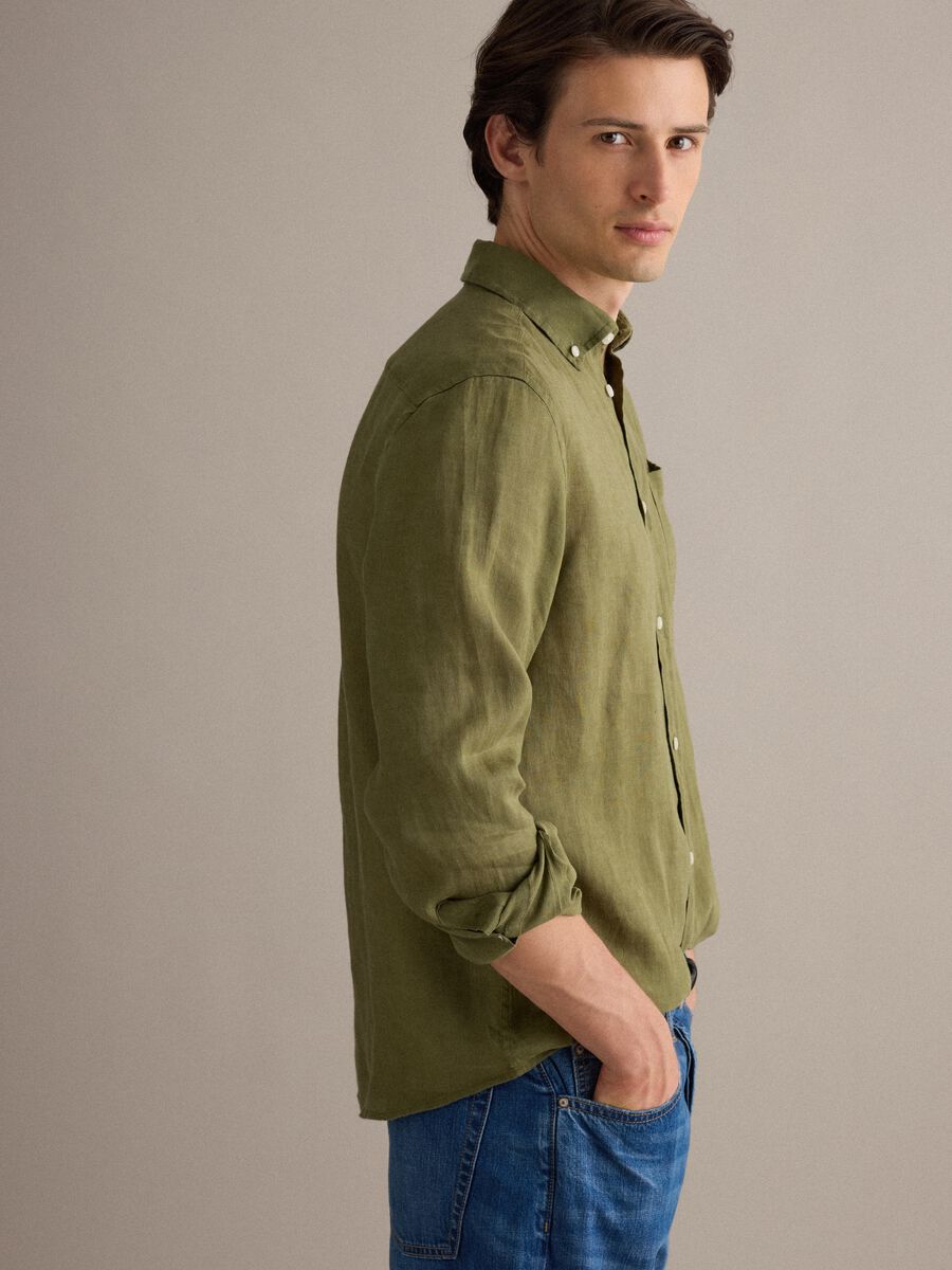 Camicia verde in puro lino con collo button down regular fit_0
