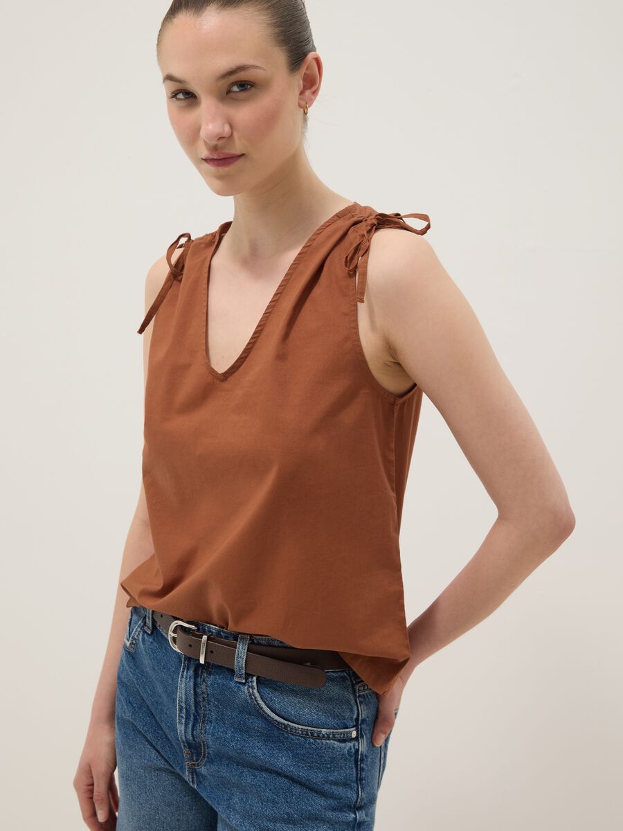 Blusa marrone in puro cotone con stampa floreale_0