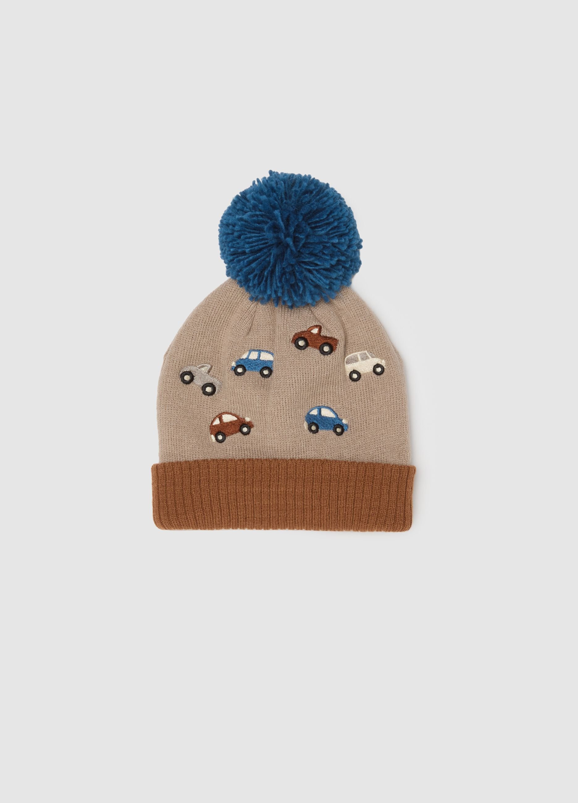 Beige hat with pom-pom and car embroidery