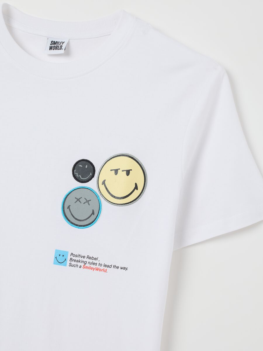 Men's regular fit white cotton t-shirt with patches_1