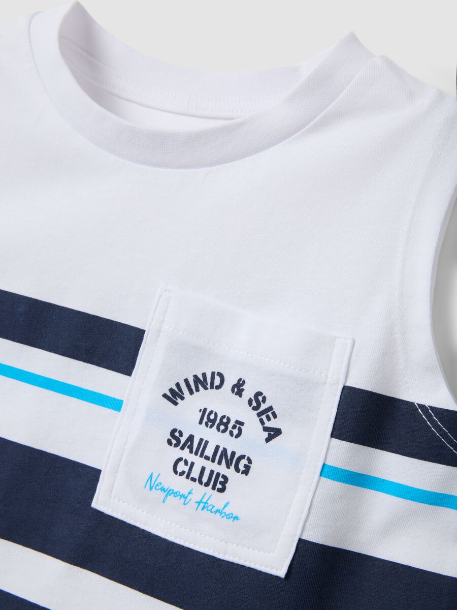 Canottiera a righe blu e bianca in puro cotone da bambino regular fit_2