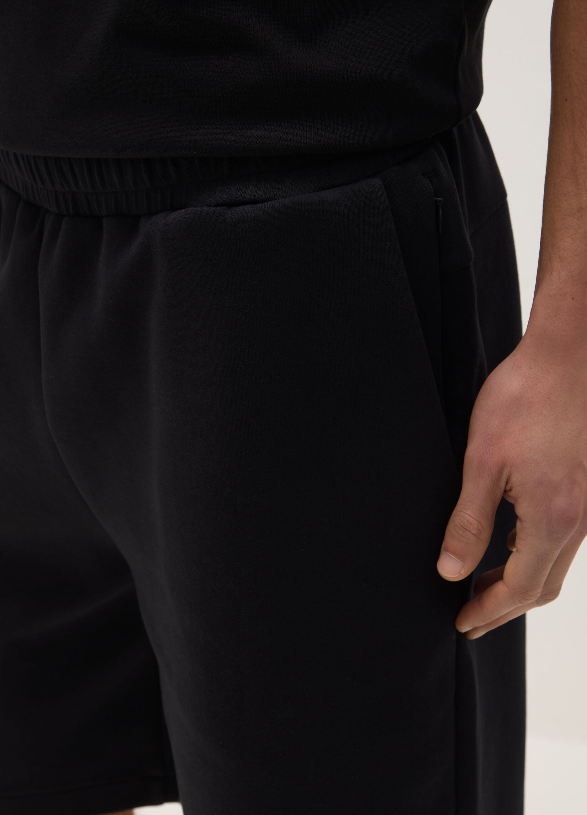 Black Stretch Cotton Bermuda Shorts Regular Fit