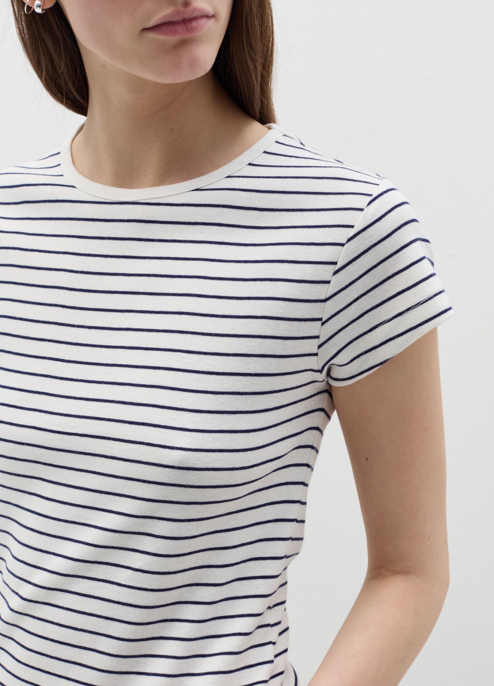 T-shirt girocollo in cotone