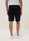 Bermuda neri in misto cotone con tasche cargo relaxed fit_2